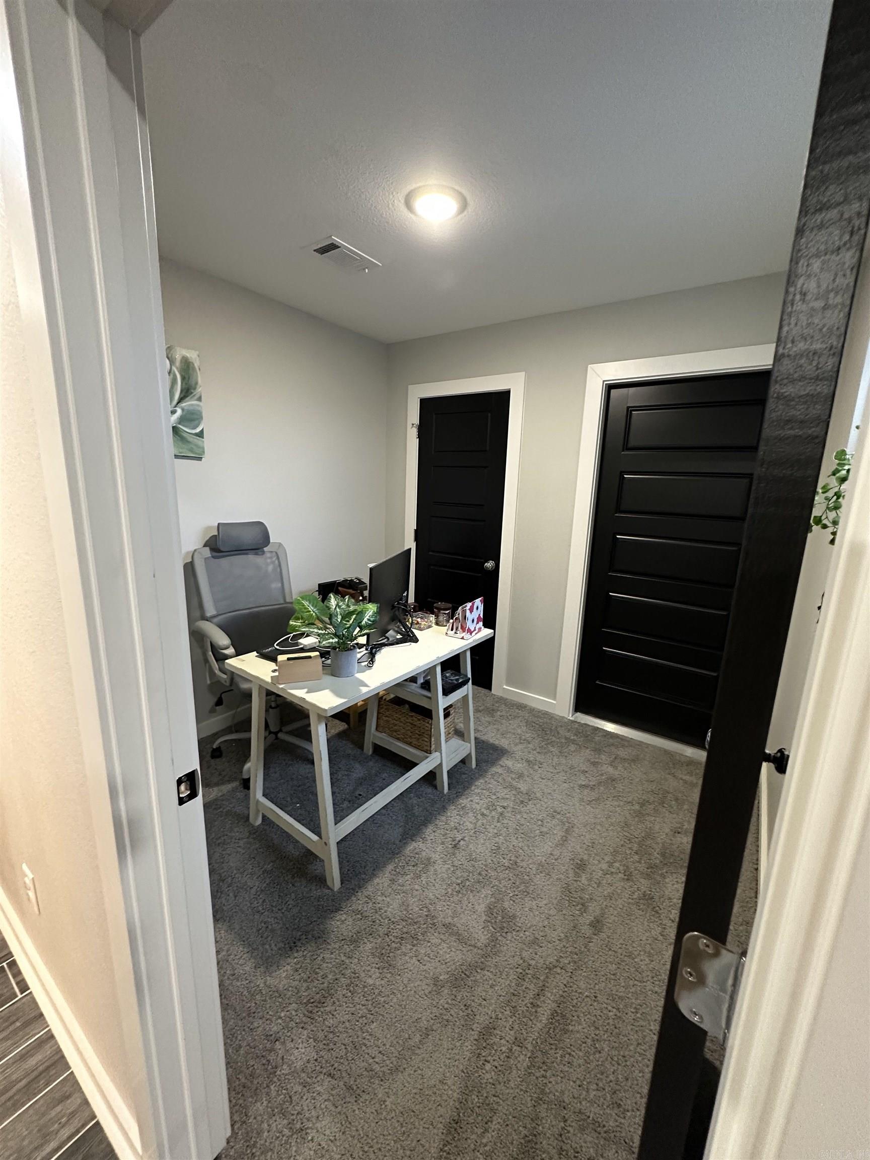 OAK TREE RIDGE SUB - Residential