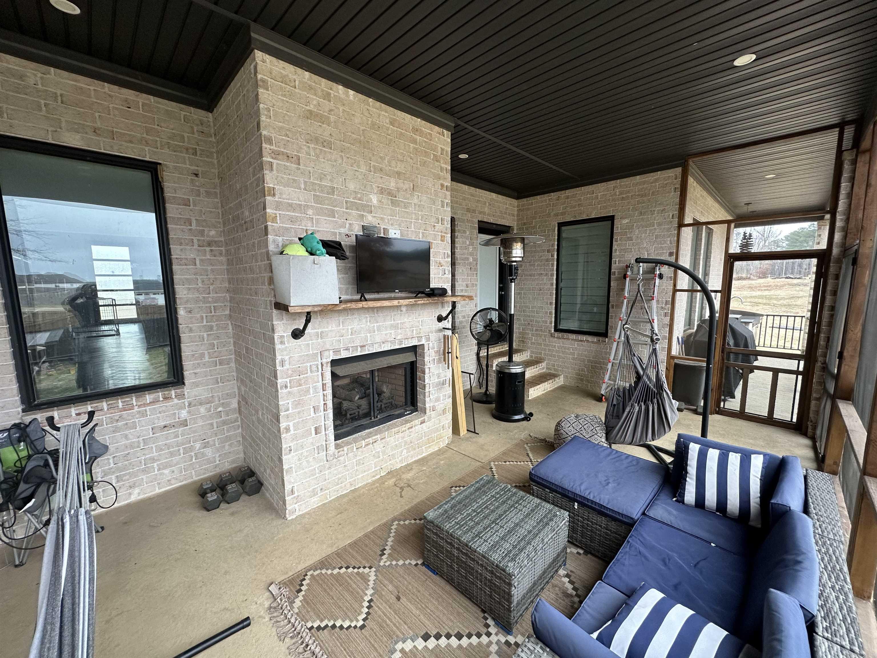 OAK TREE RIDGE SUB - Residential