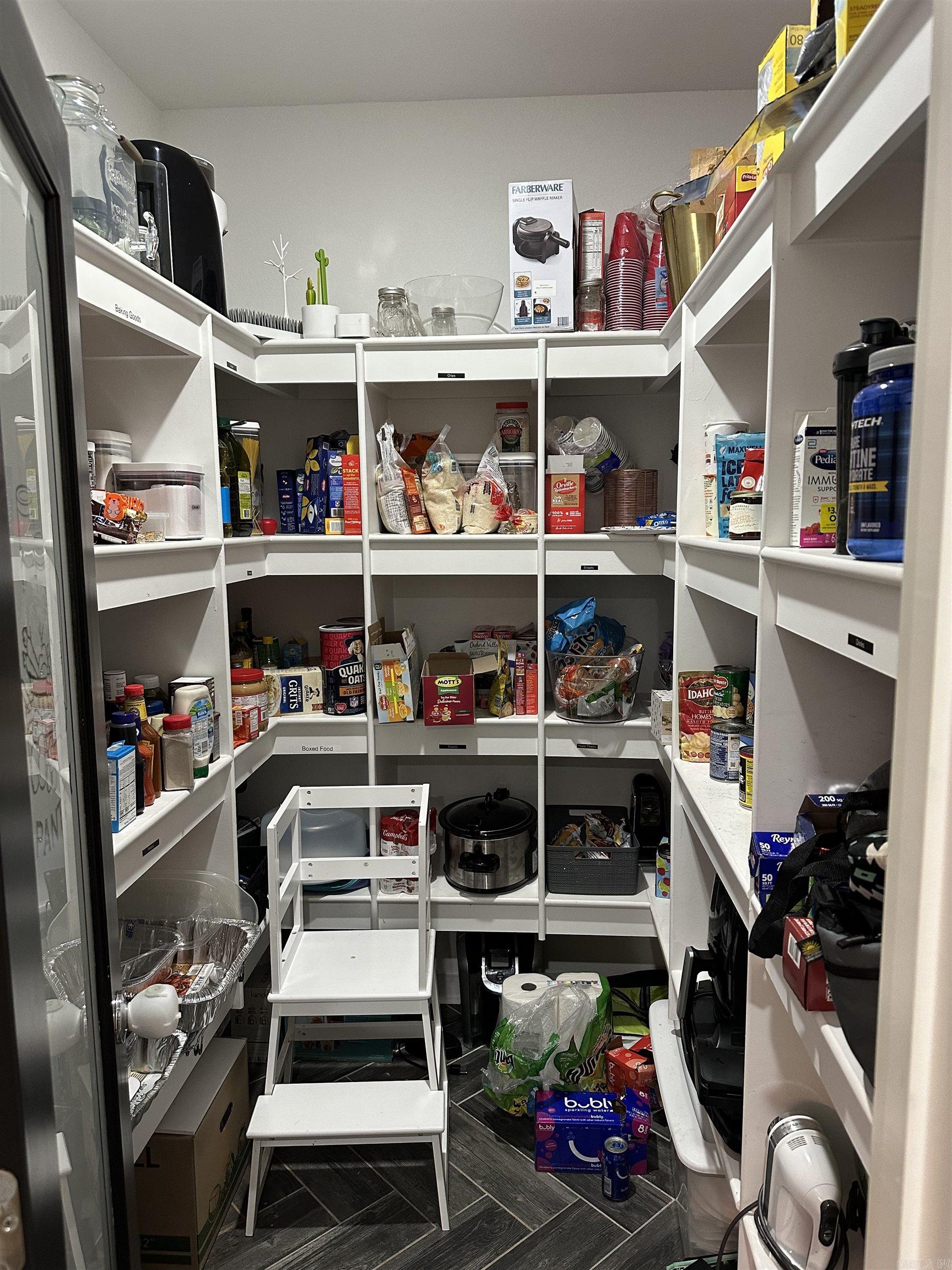 OAK TREE RIDGE SUB - Residential