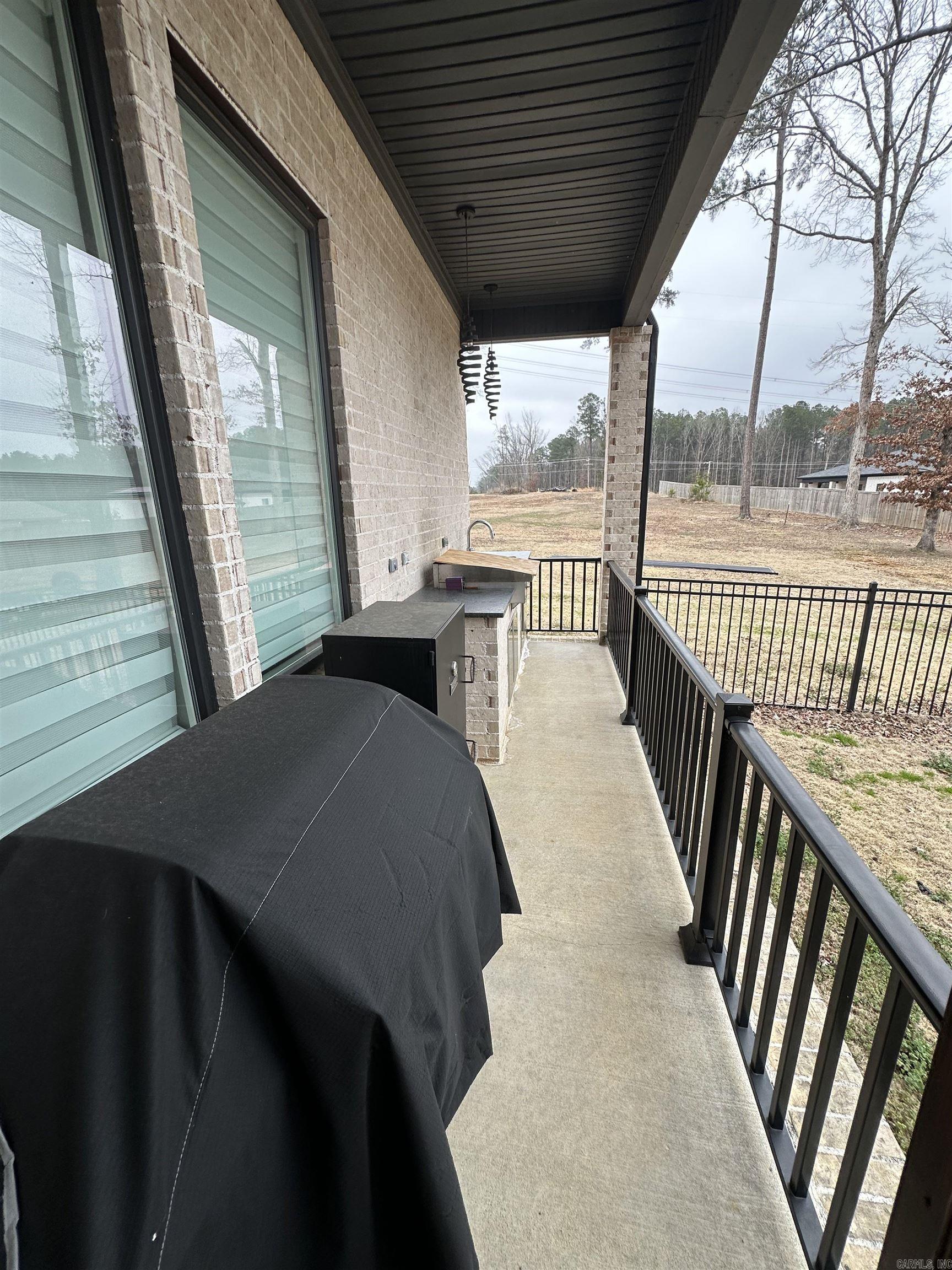 OAK TREE RIDGE SUB - Residential