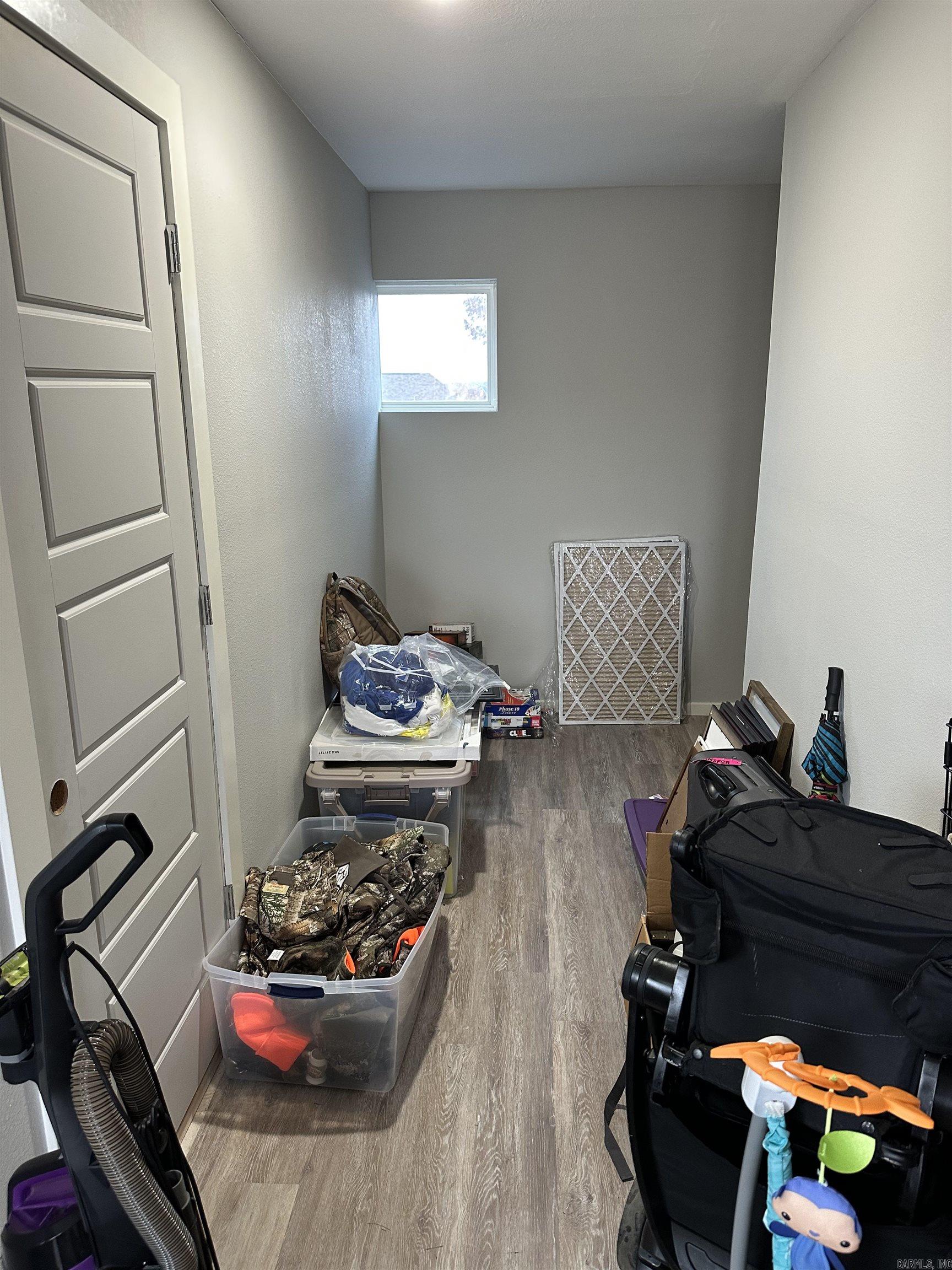 OAK TREE RIDGE SUB - Residential