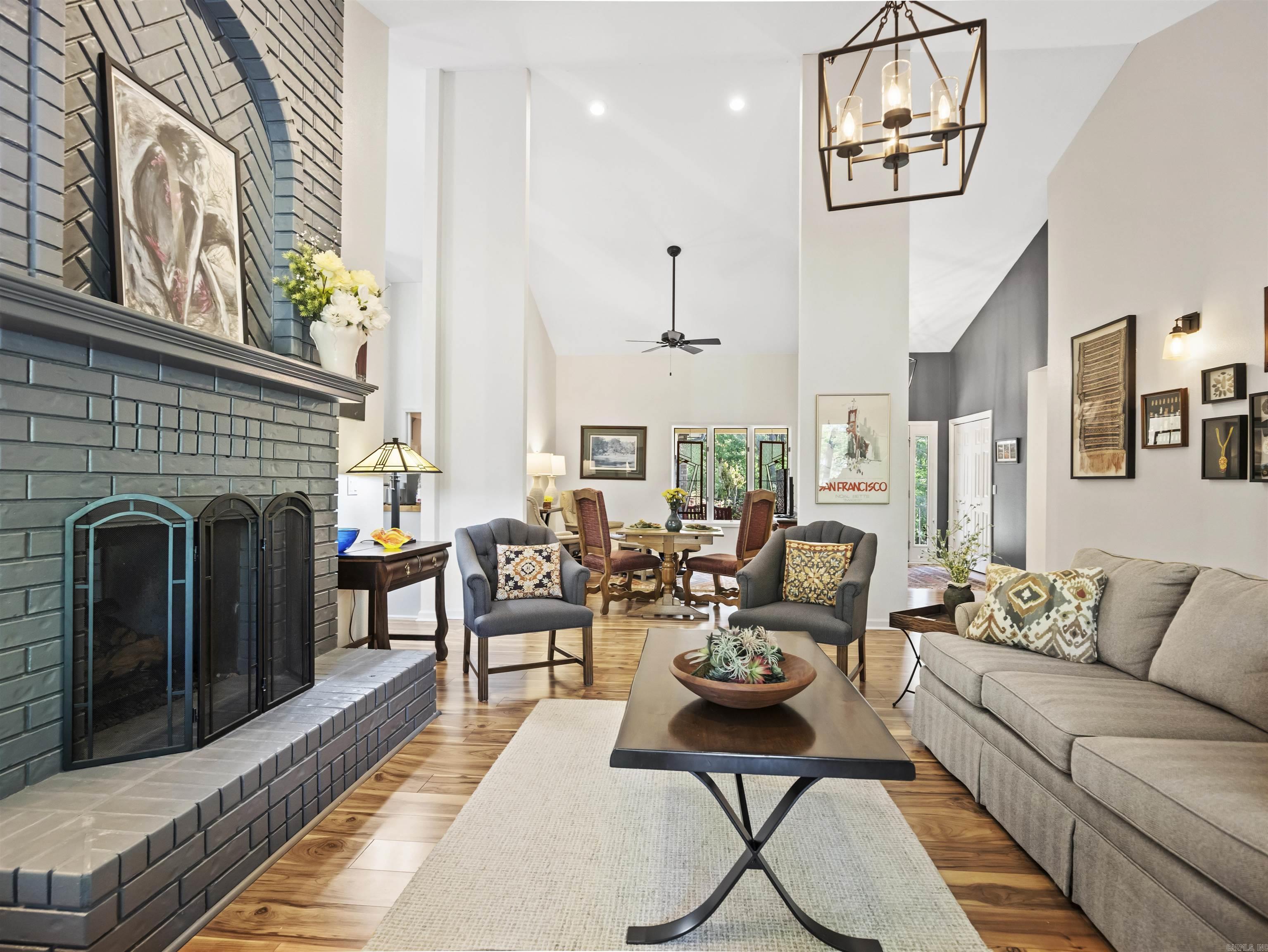 DIAMANTE VILLAS - Residential