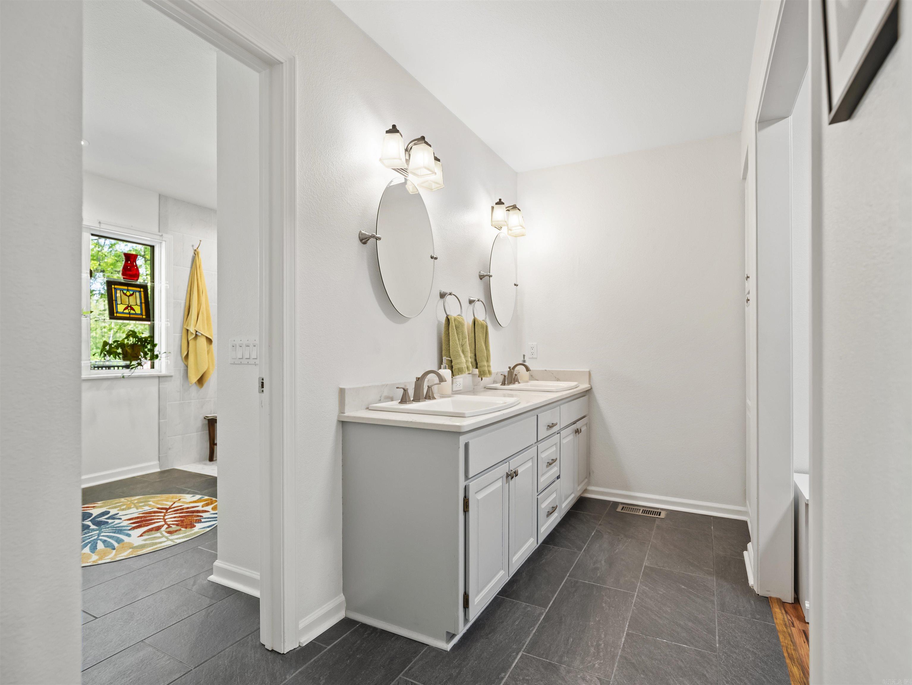 DIAMANTE VILLAS - Residential