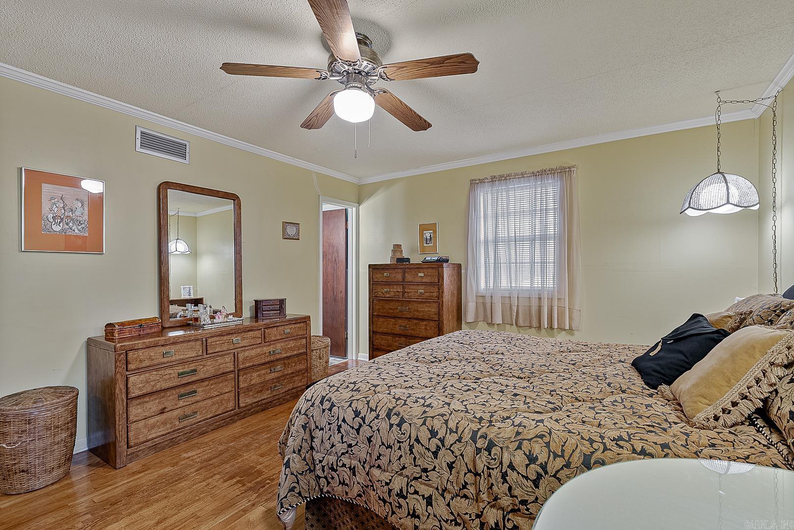 OAK HILLS ESTATES - Residential