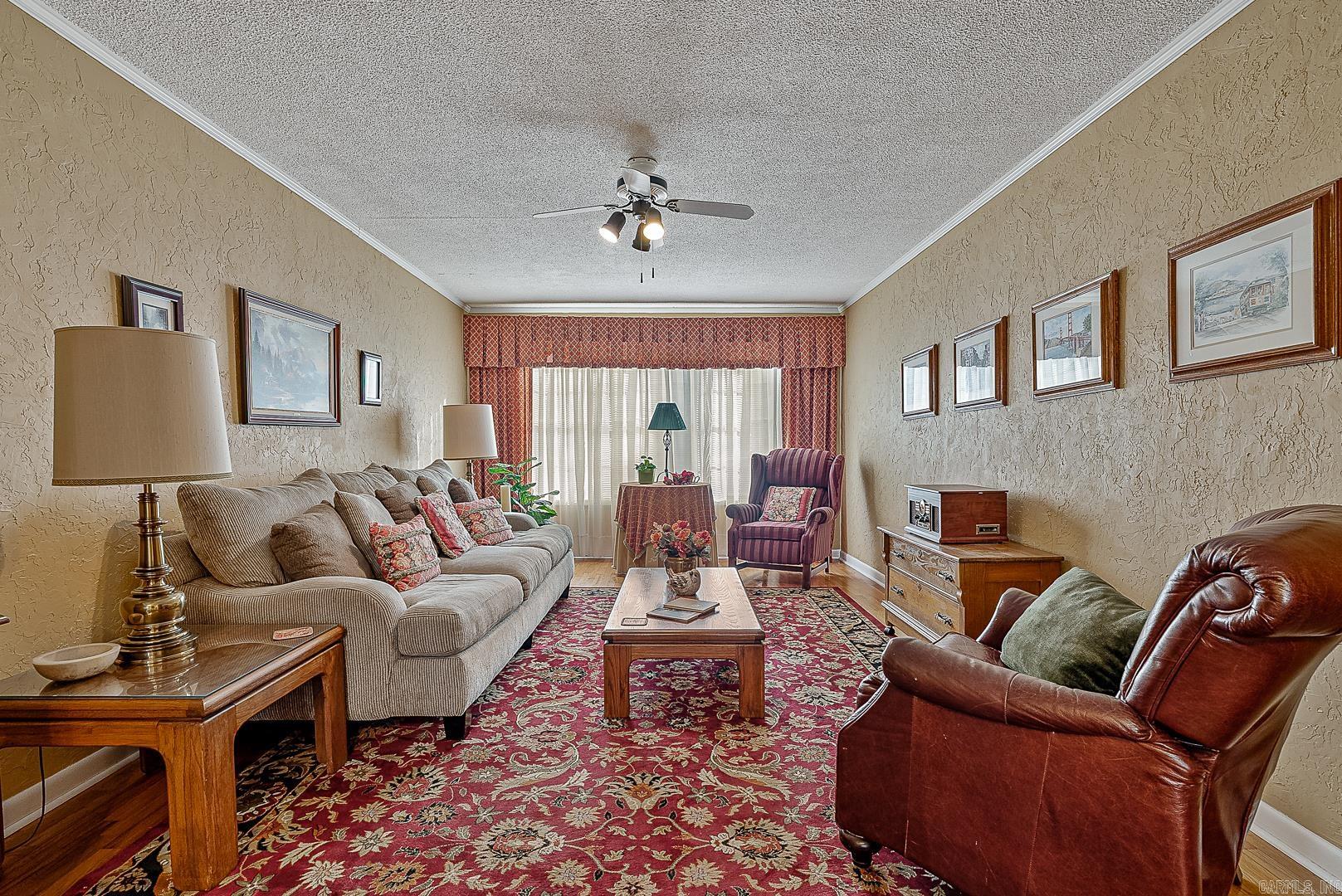 OAK HILLS ESTATES - Residential