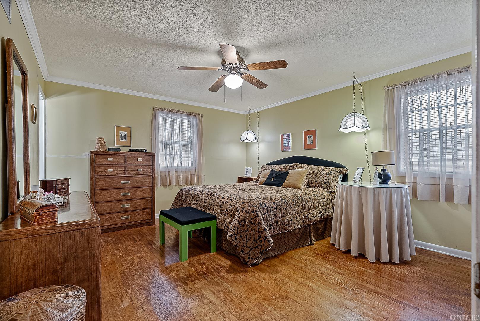 OAK HILLS ESTATES - Residential