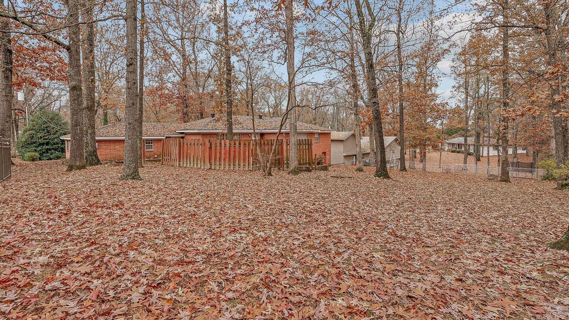 OAK HILLS ESTATES - Residential