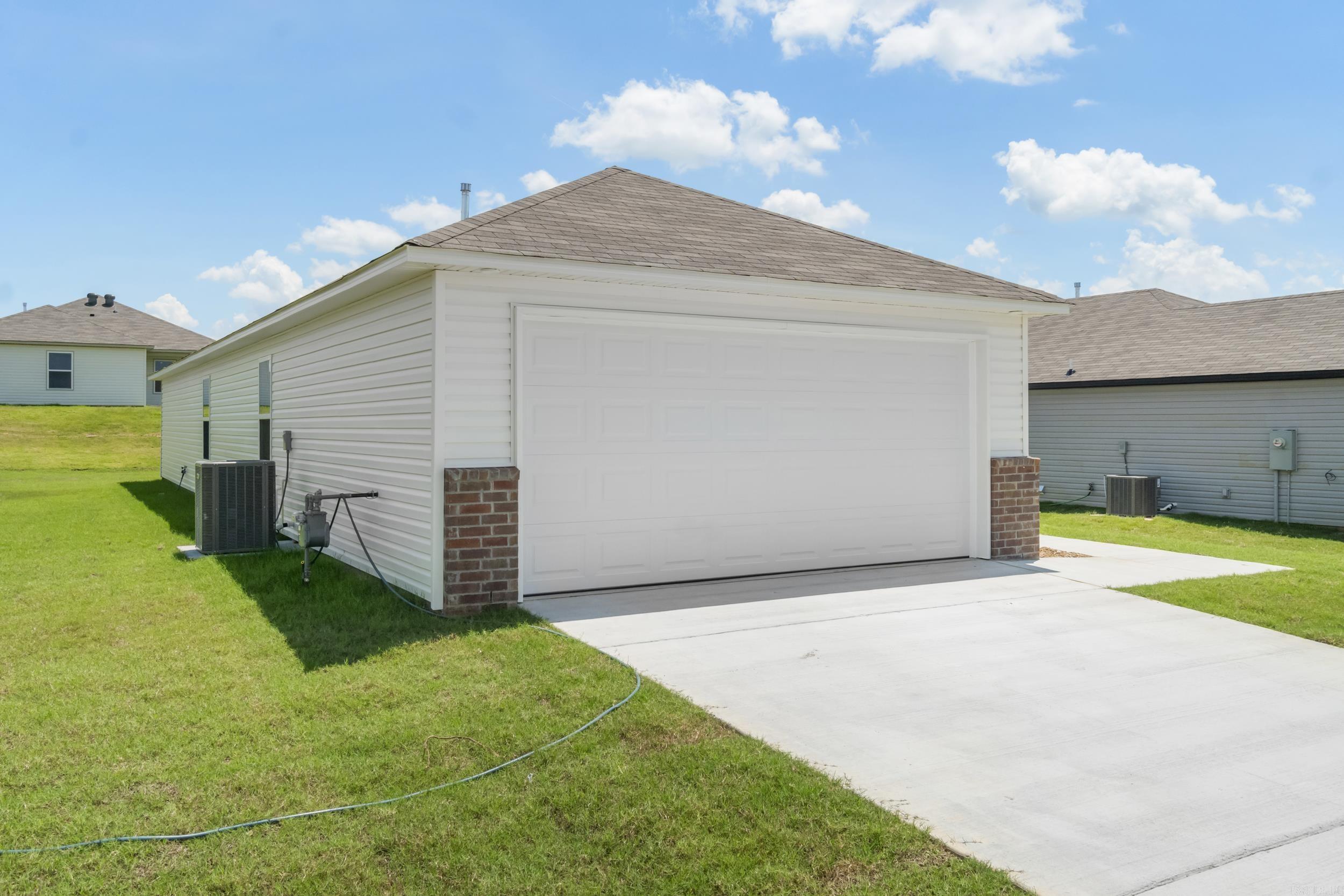 THE MEADOWS - Residential