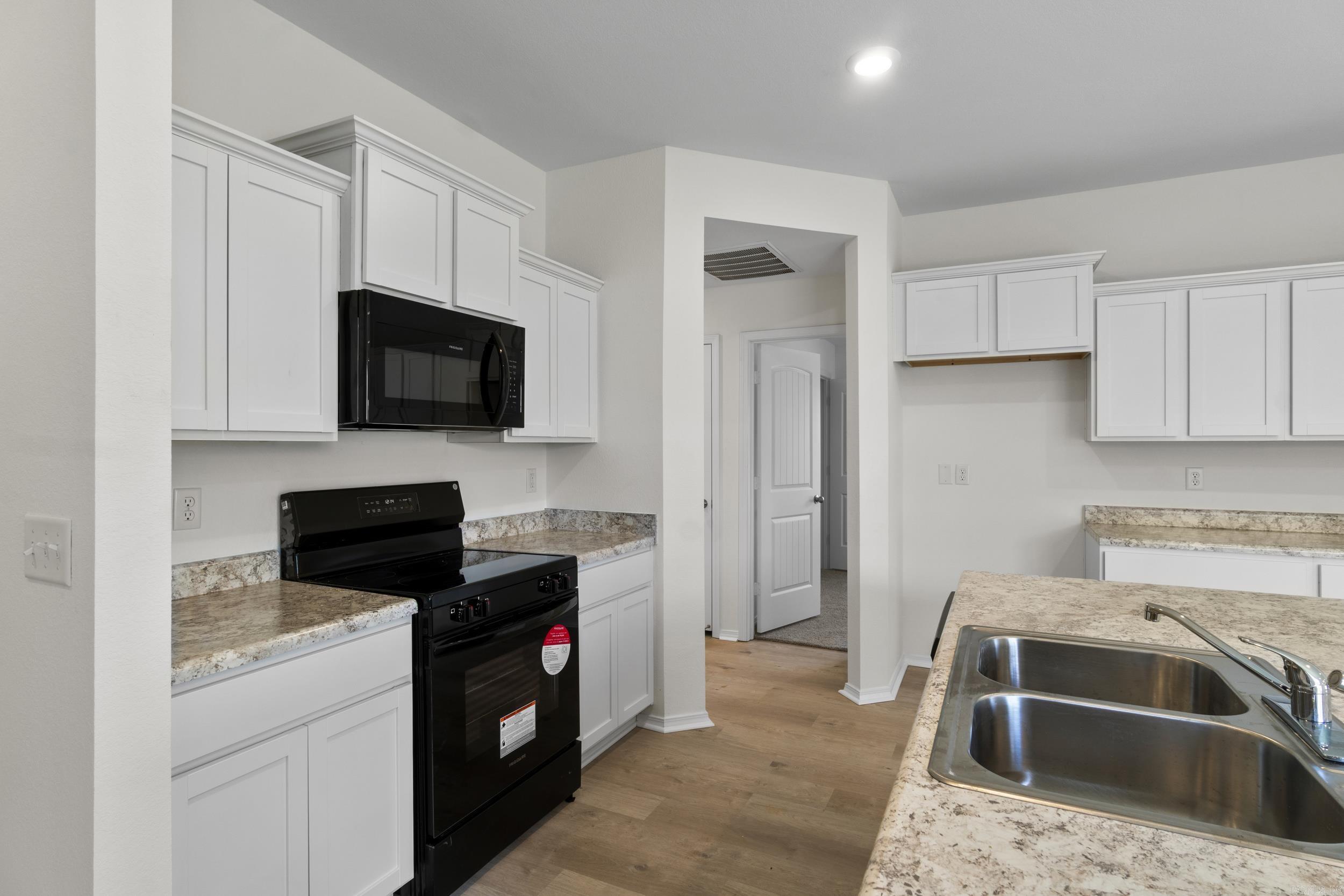 THE MEADOWS - Residential