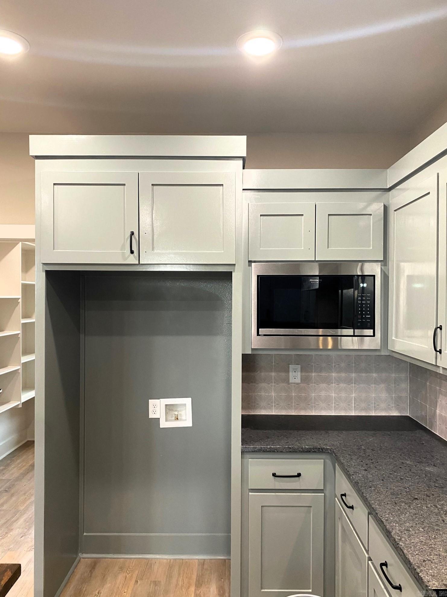 HIDDEN VALLEY ESTATES - Residential