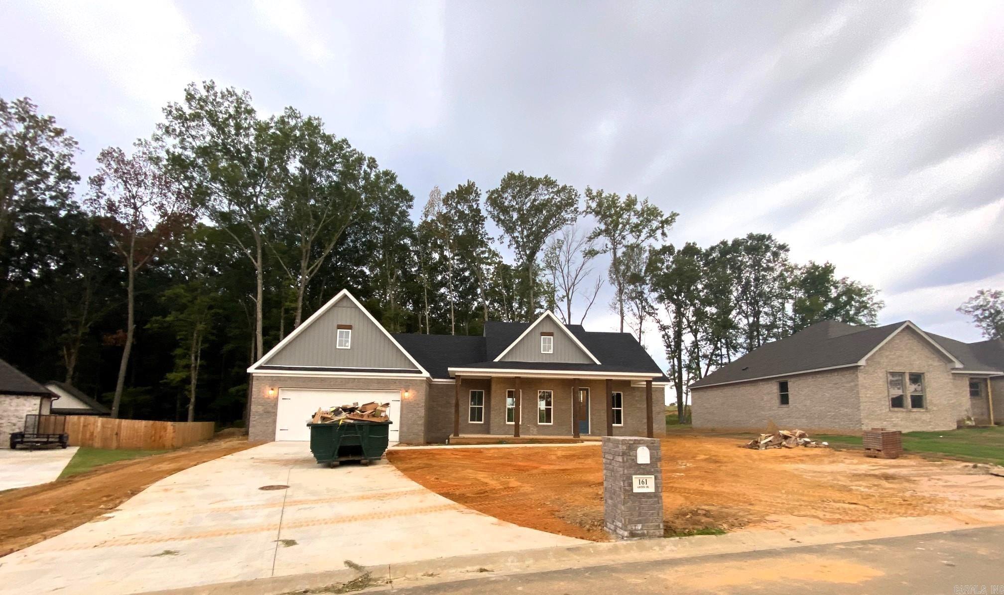 HIDDEN VALLEY ESTATES - Residential