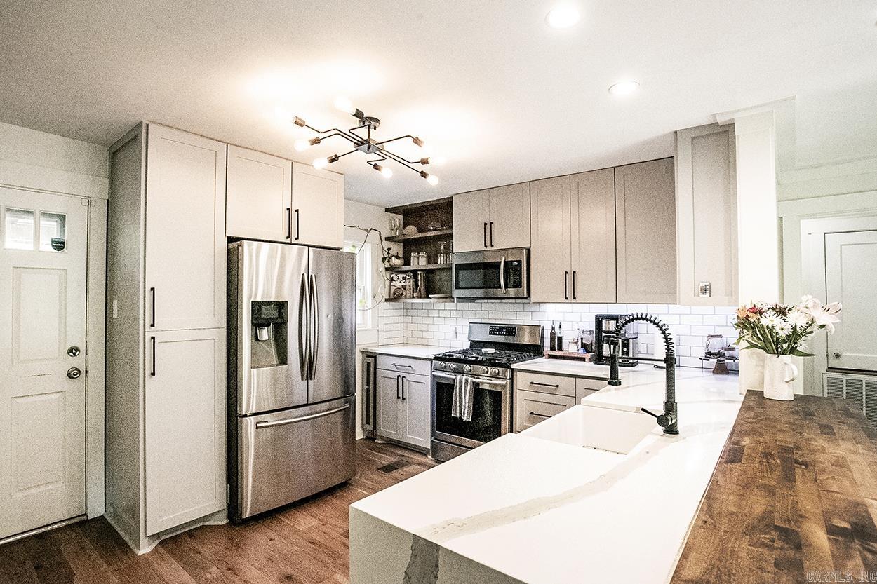 LINCOLN PARK - Residential