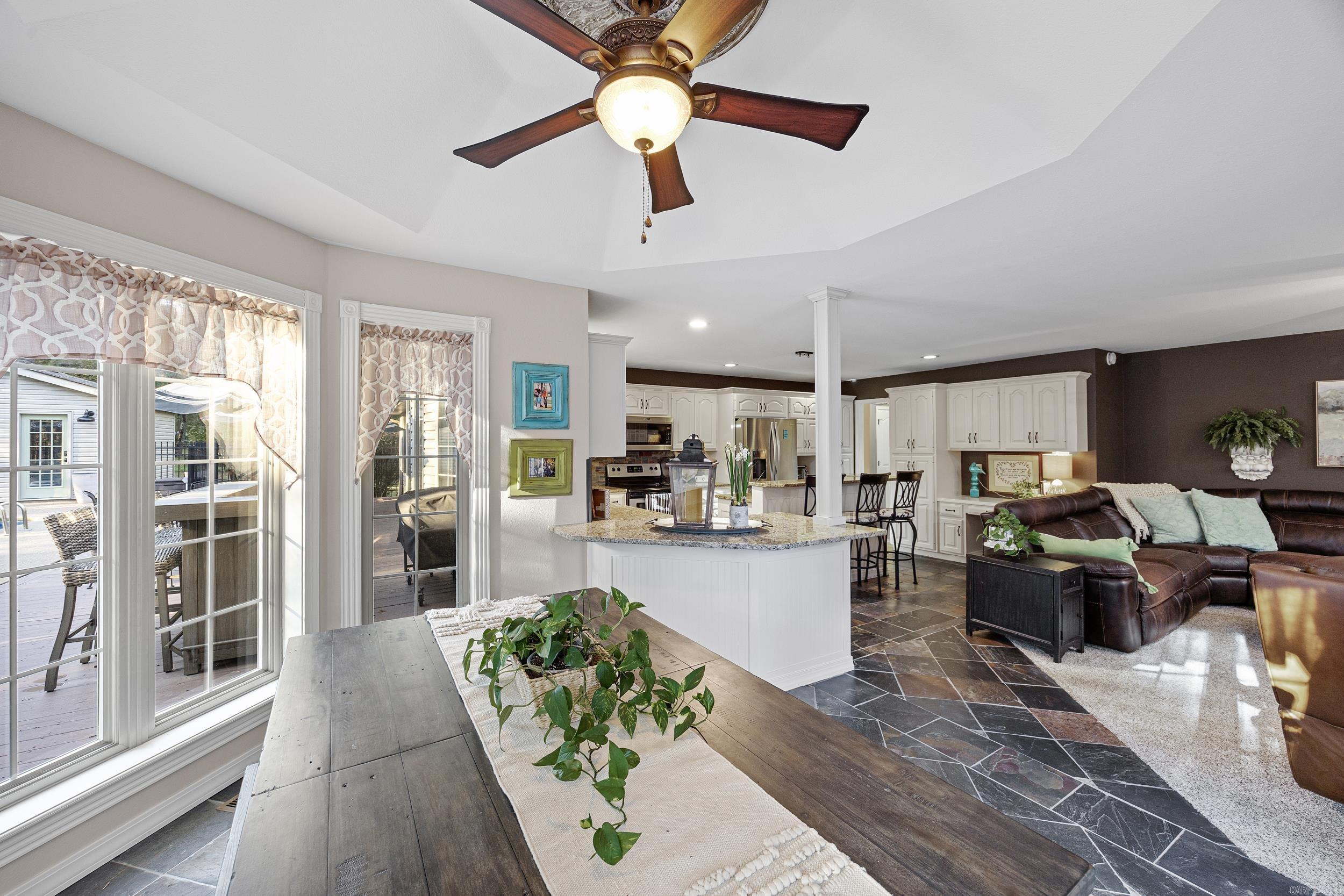 CLIFF & STREAM - Residential