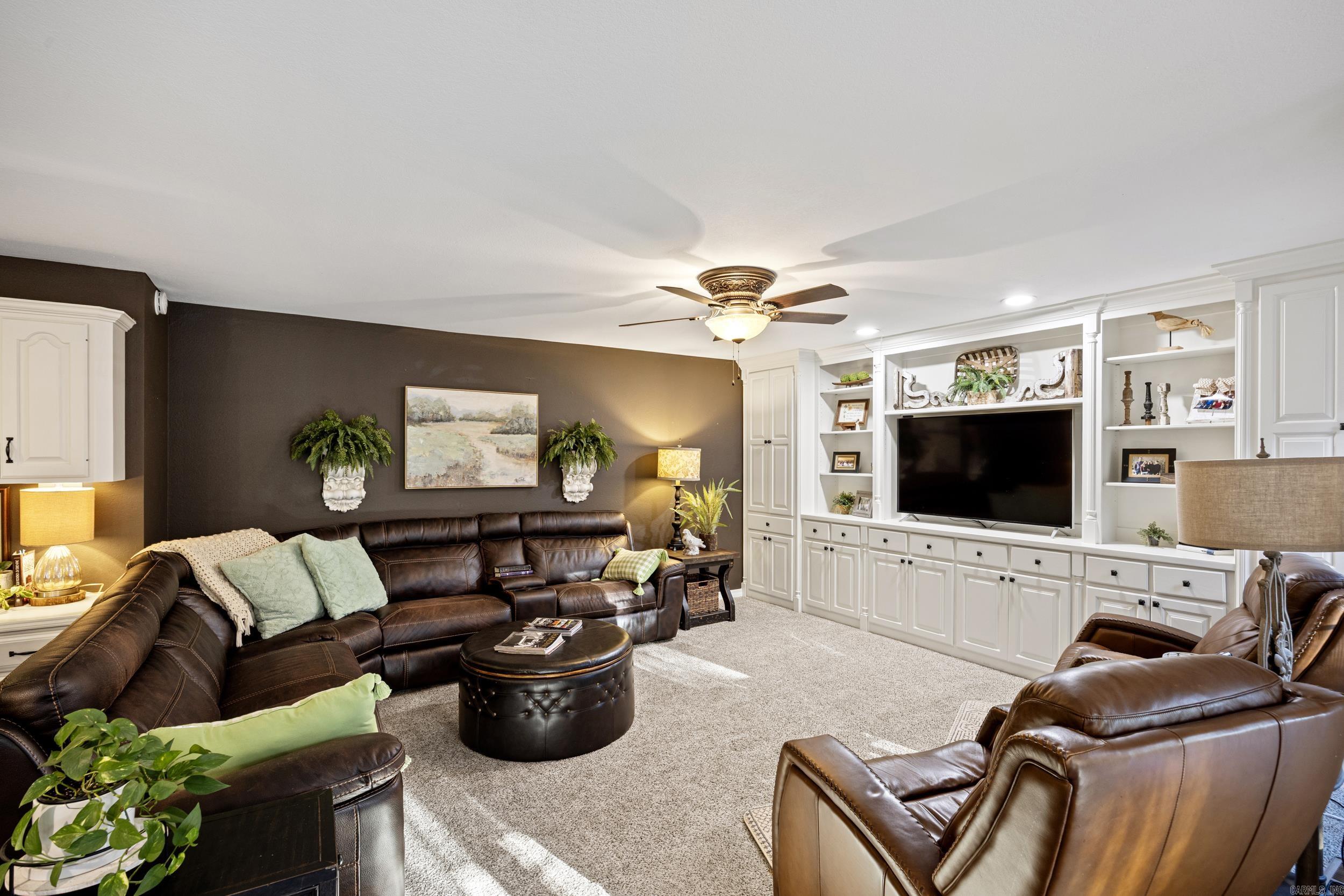 CLIFF & STREAM - Residential