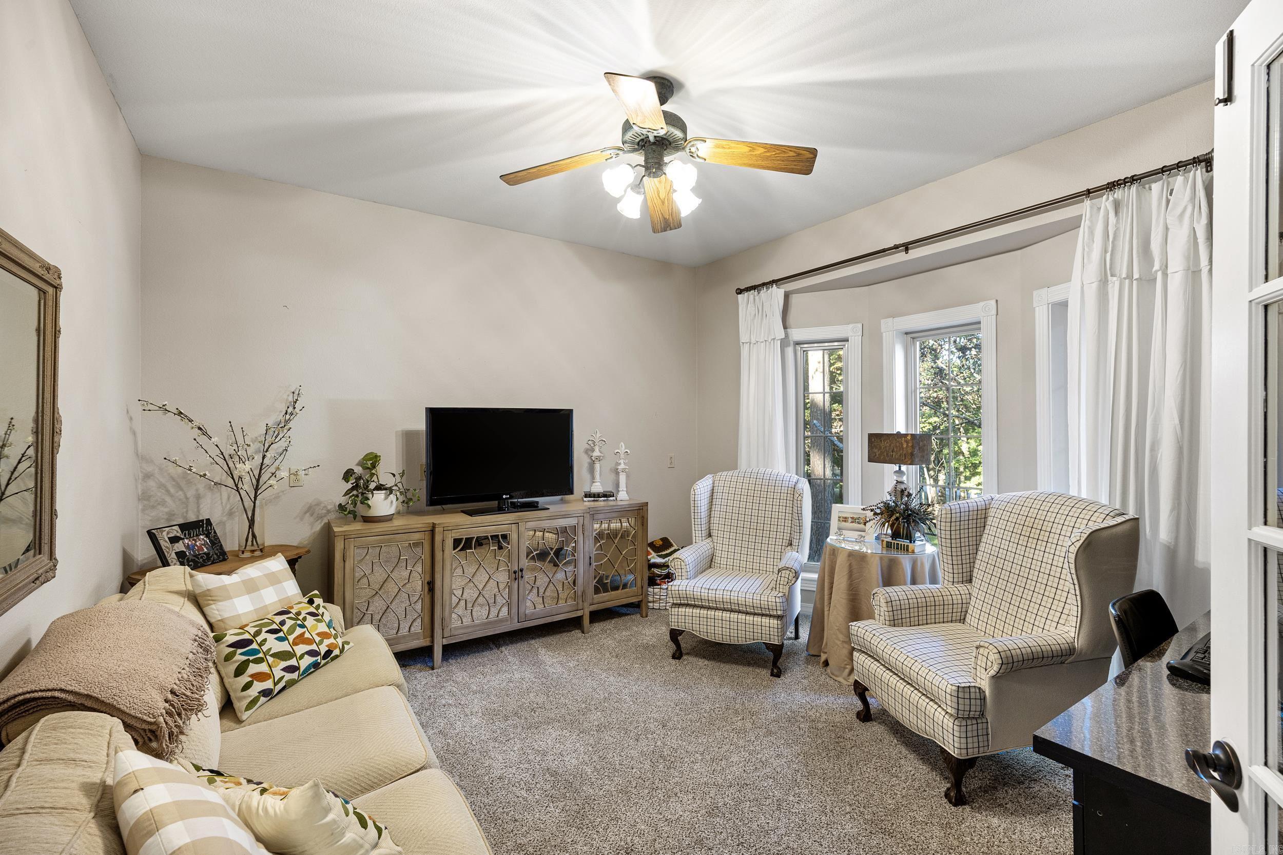 CLIFF & STREAM - Residential