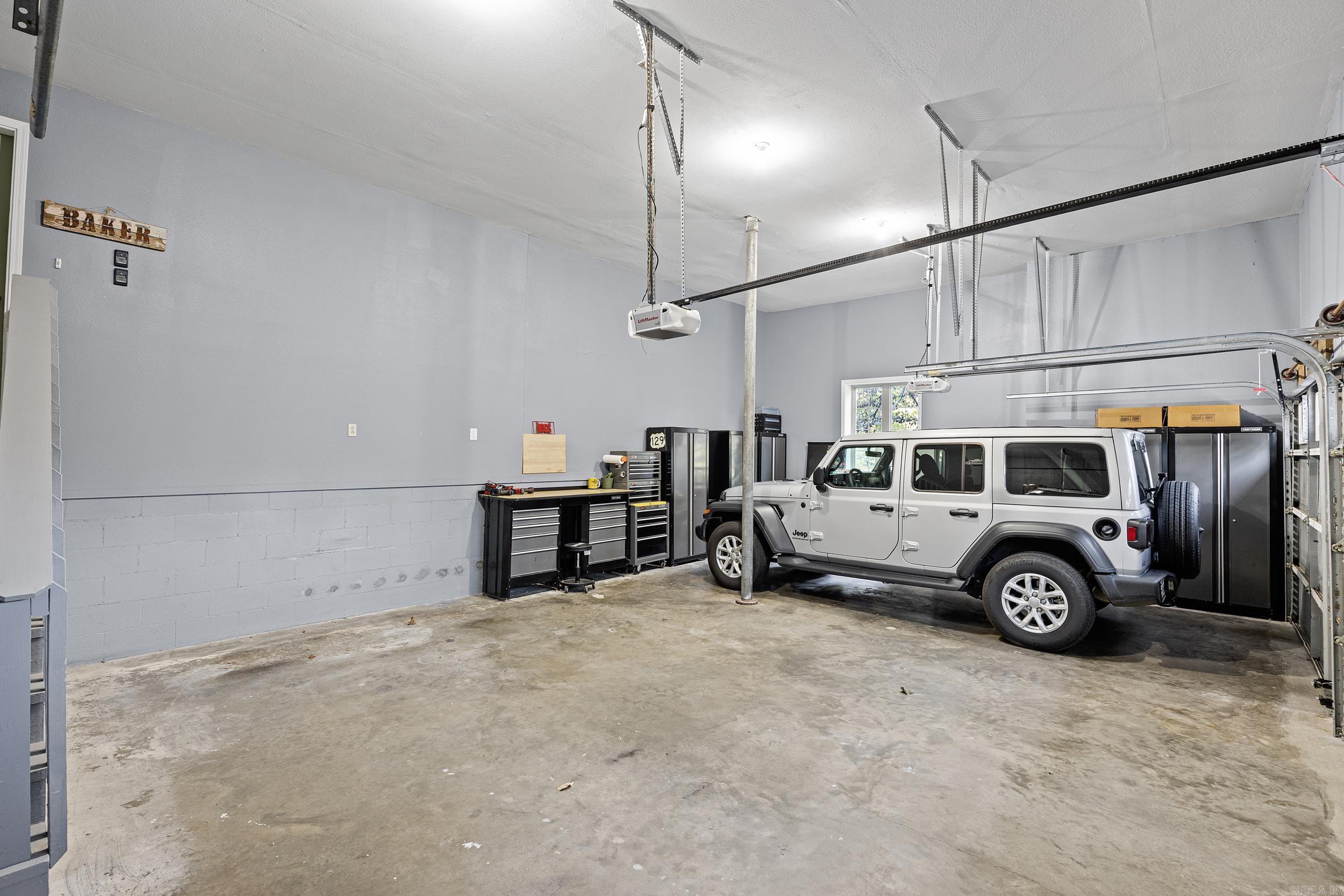 CLIFF & STREAM - Residential