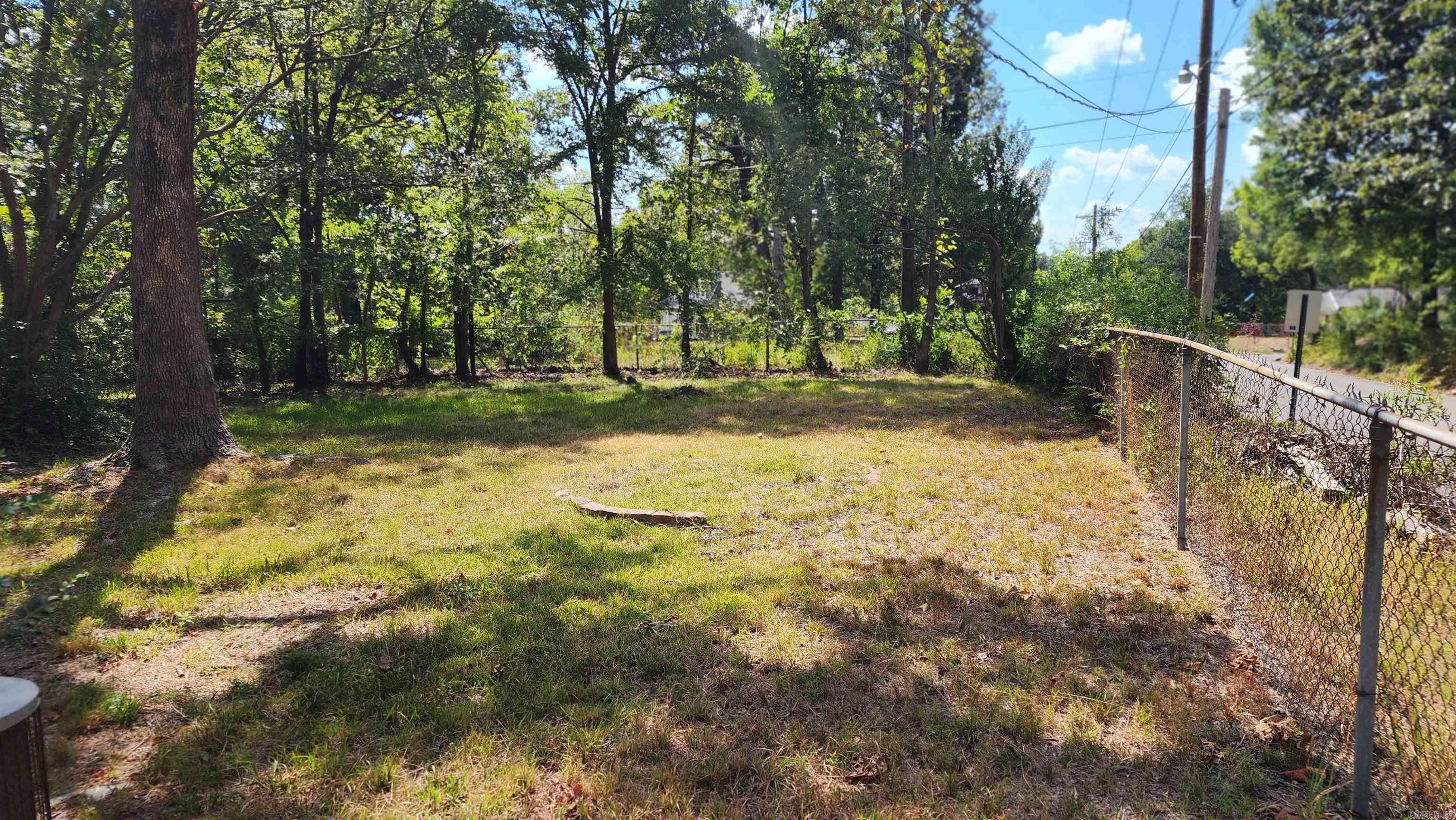 CHESTERFIELD SQUARE - Residential