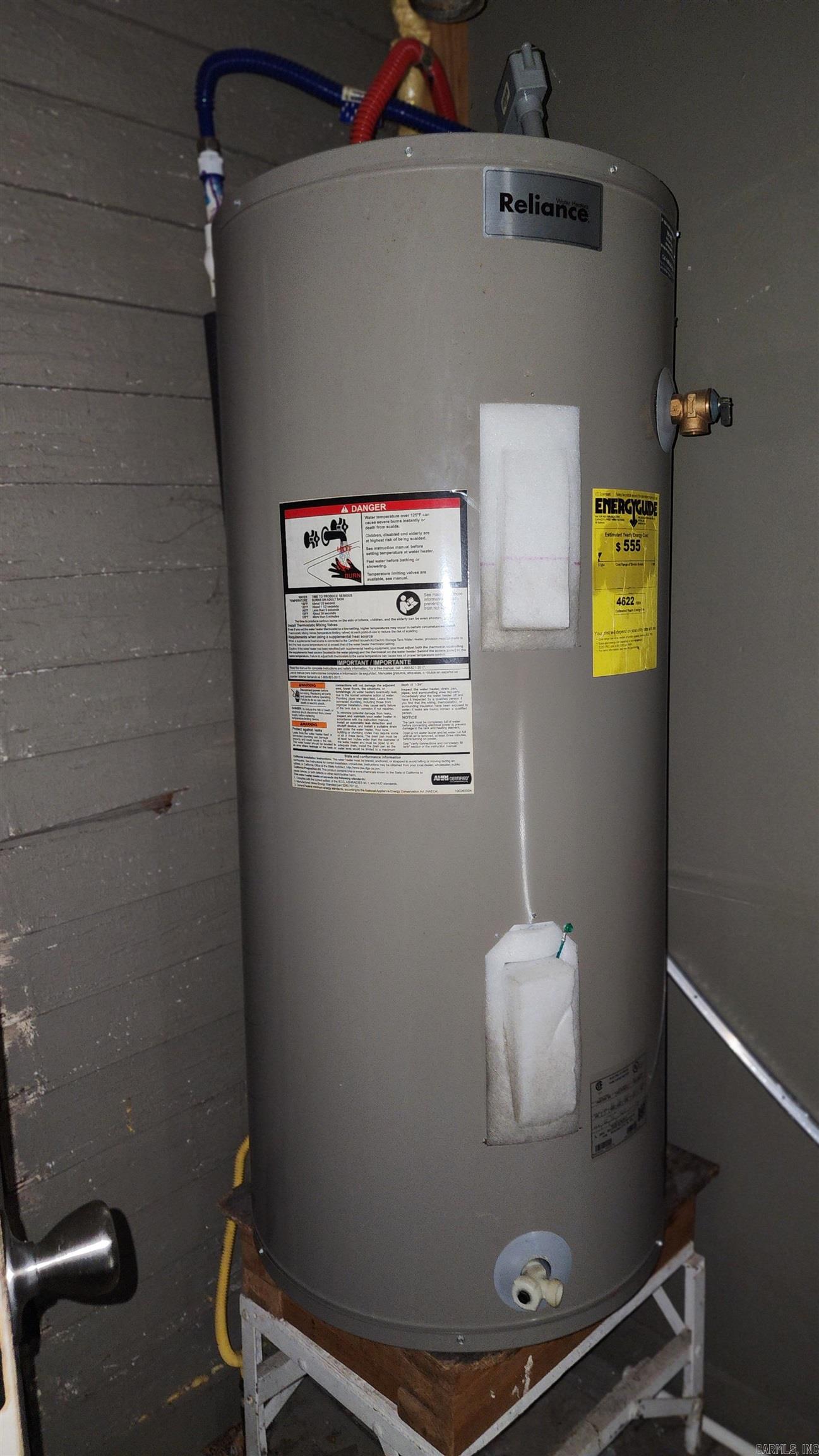 CHESTERFIELD SQUARE - Residential