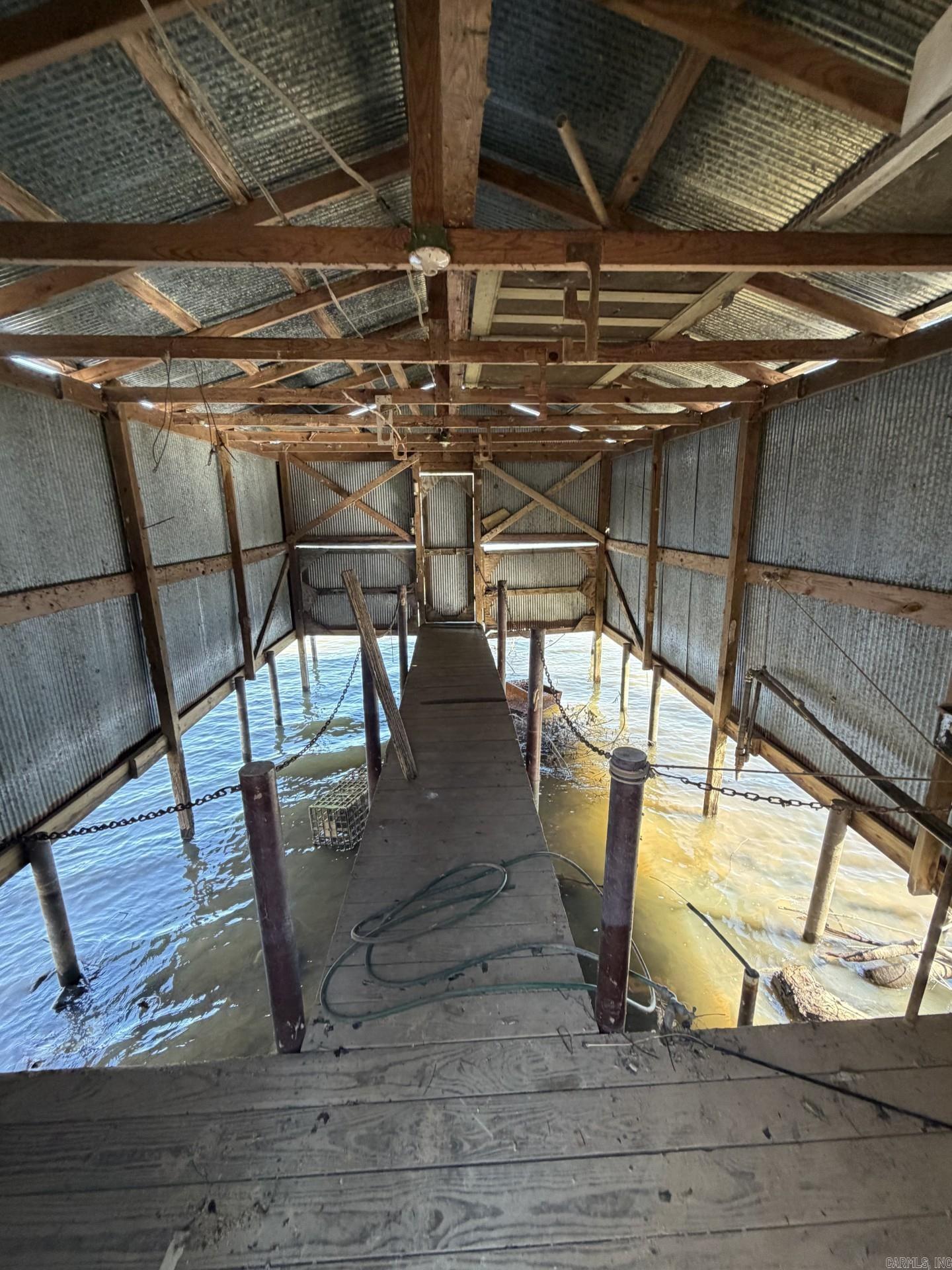 CAMP ACRES - Residential