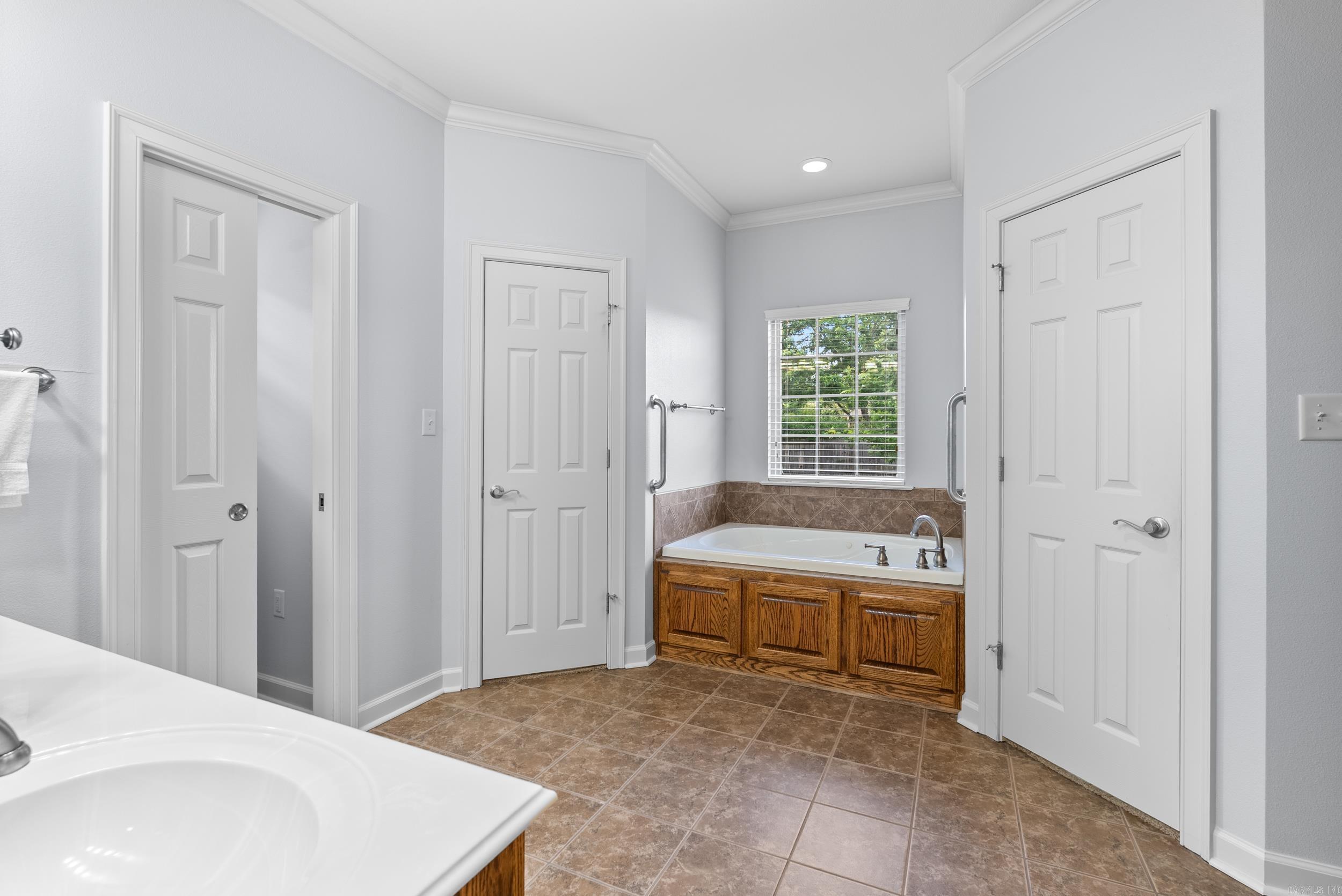 SOUTHWIND - Residential