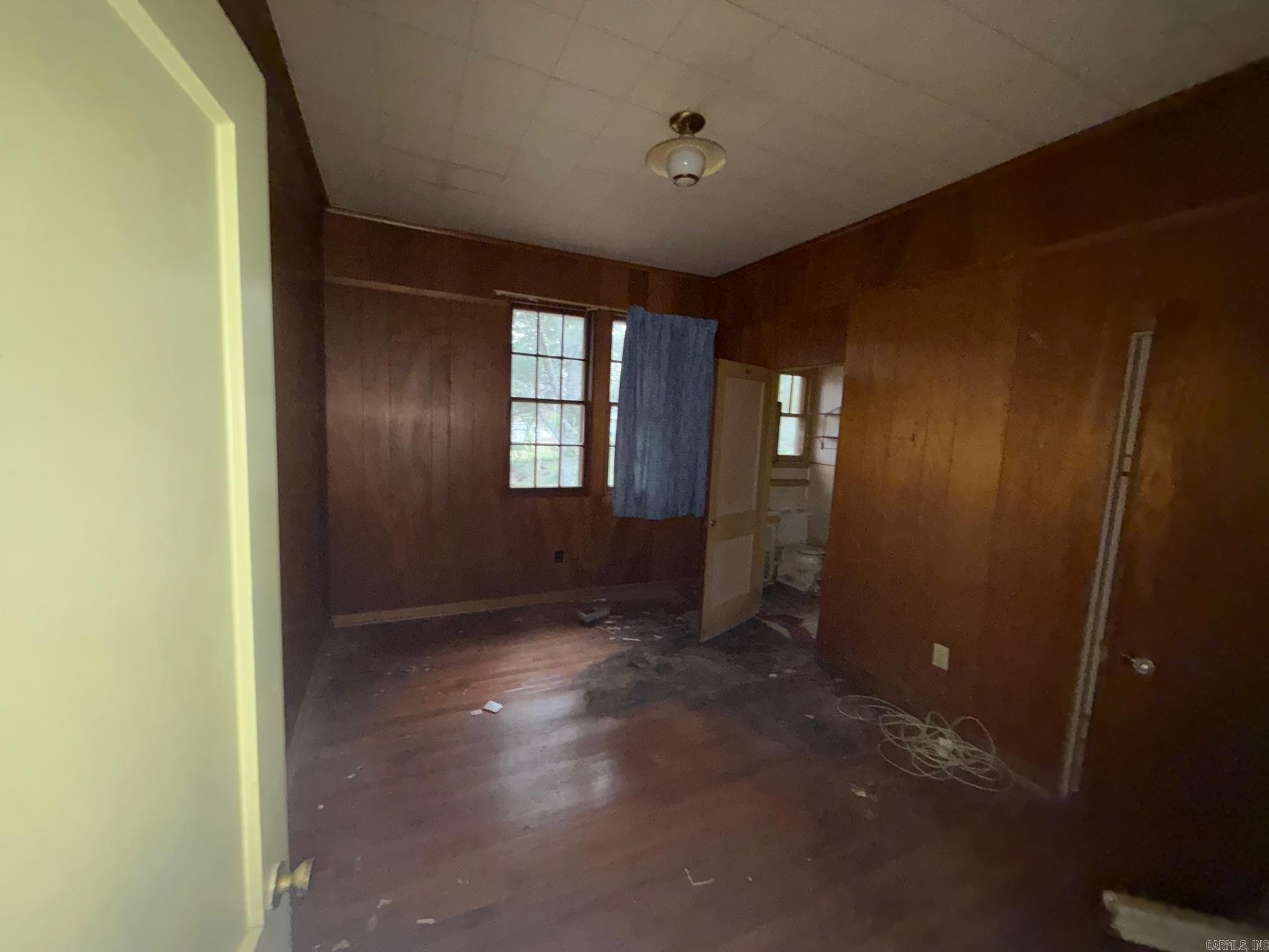 FOREST HILL - Residential