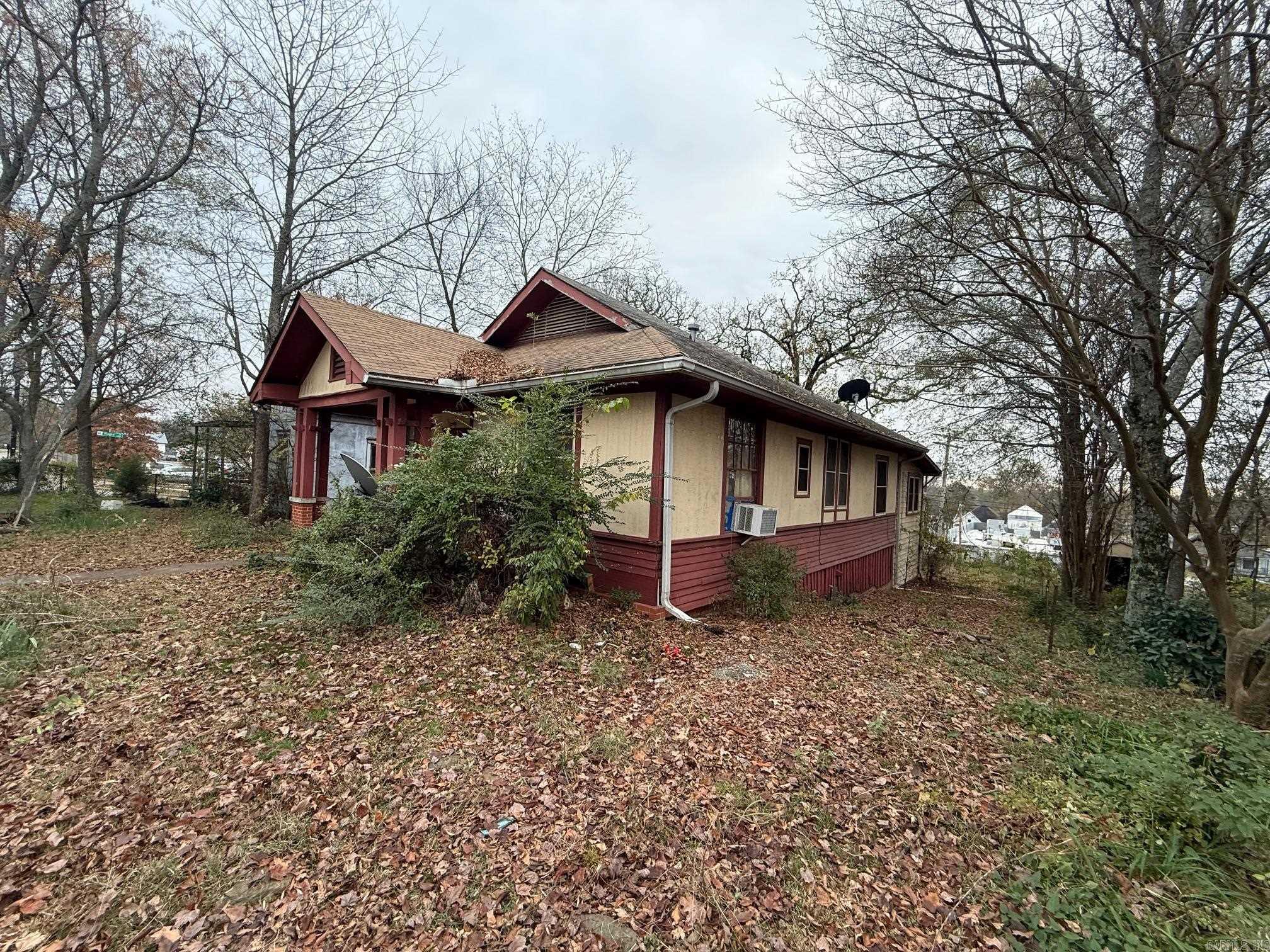 FOREST HILL - Residential