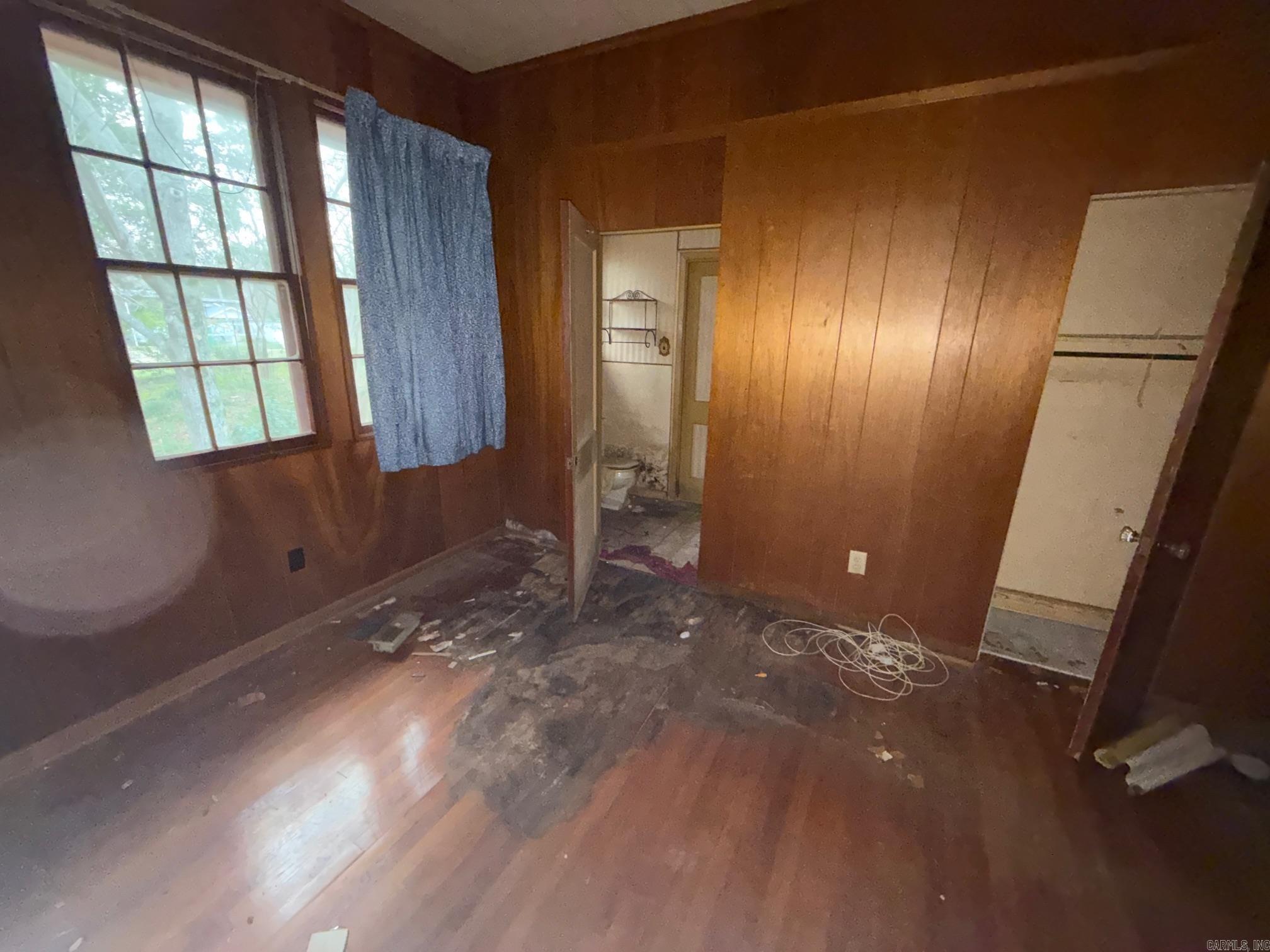 FOREST HILL - Residential