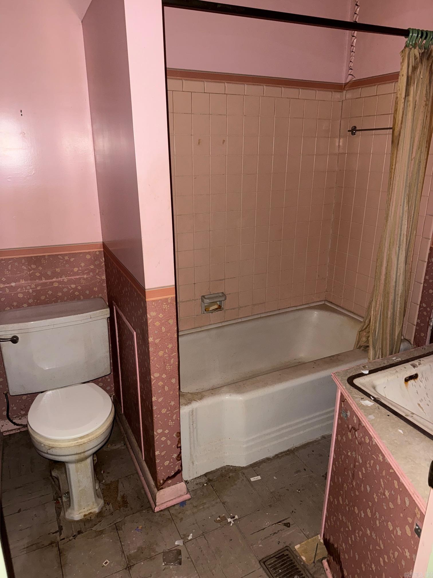 FOREST HILL - Residential