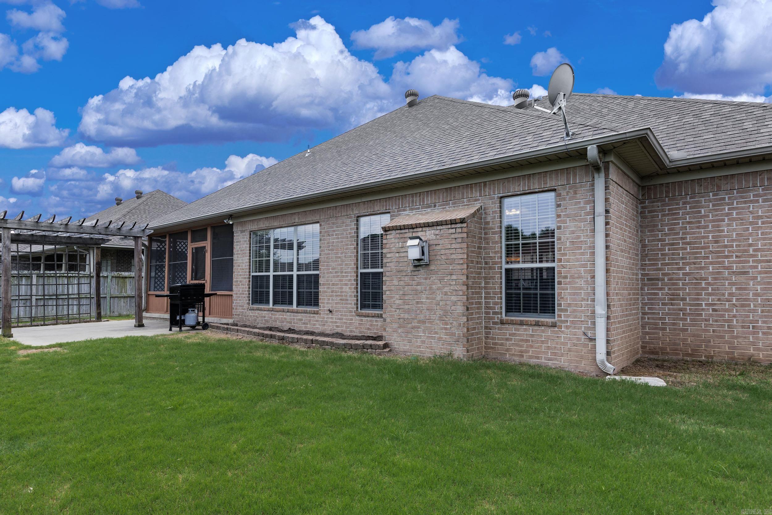 SOUTH WIND - Residential