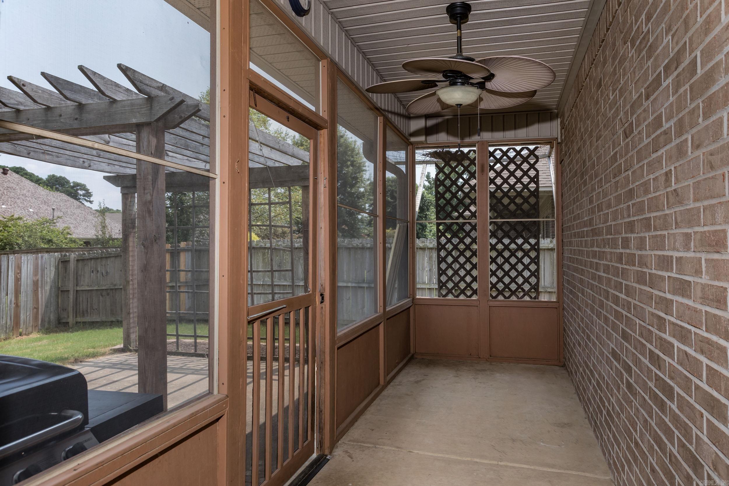 SOUTH WIND - Residential