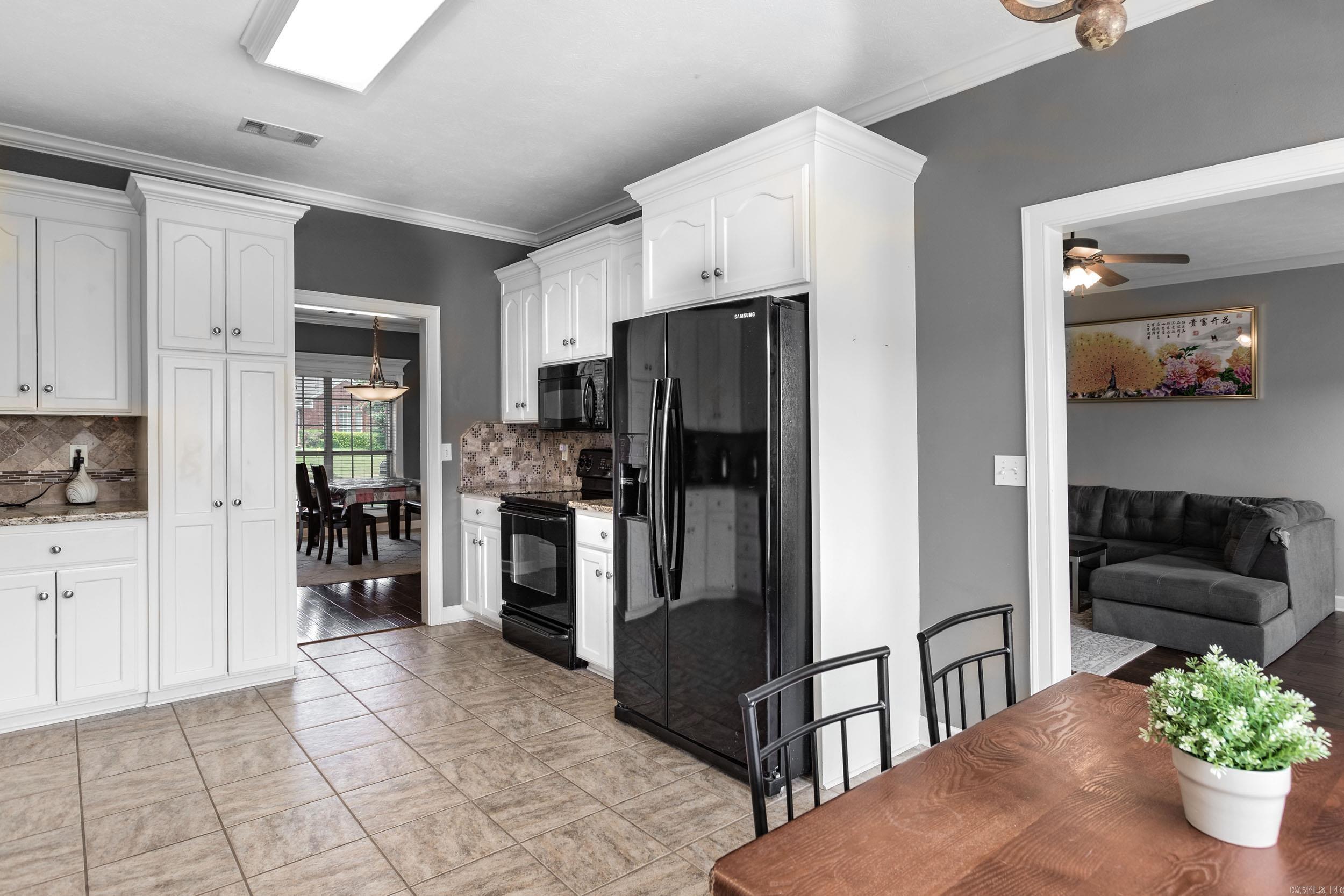 SOUTH WIND - Residential