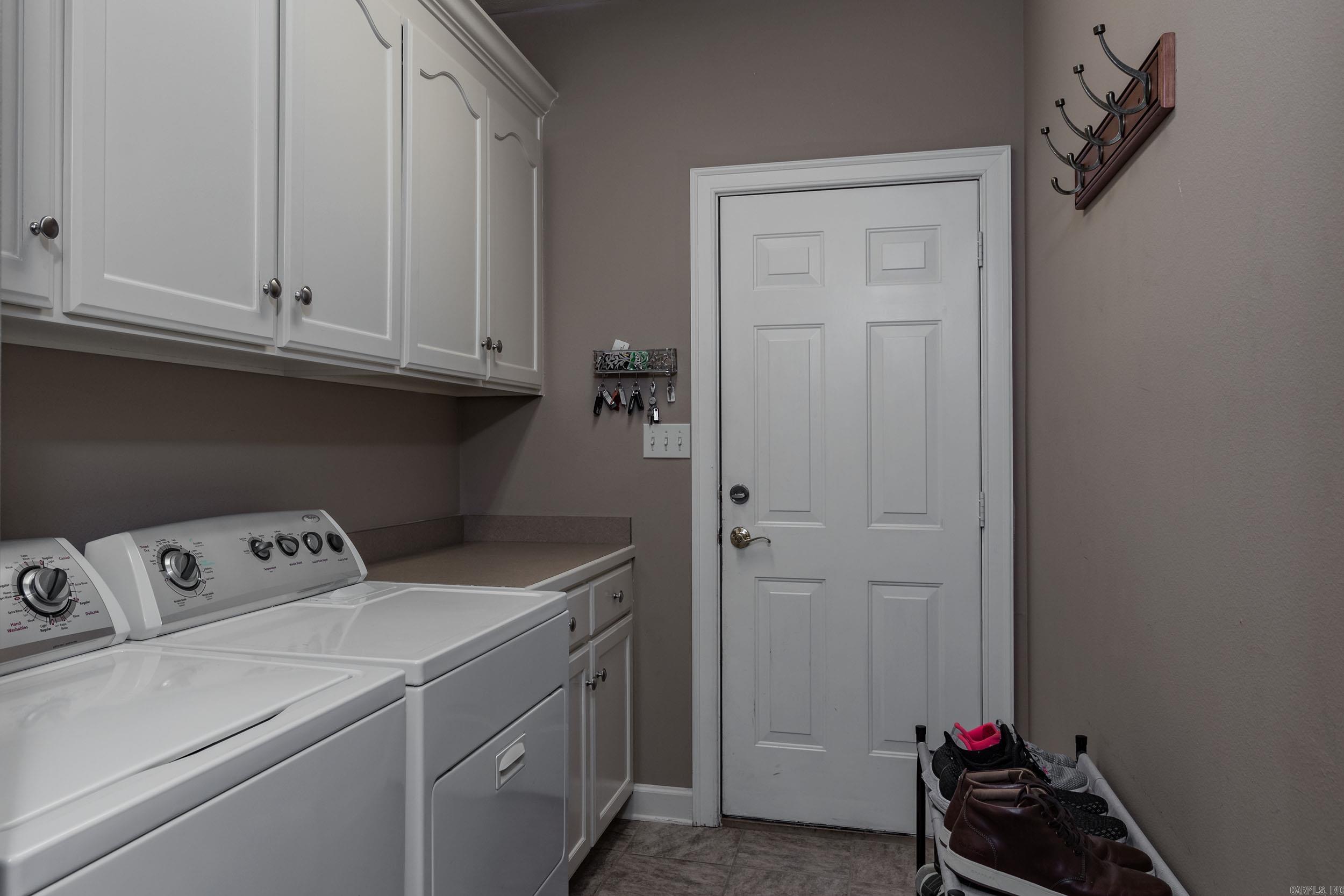 SOUTH WIND - Residential