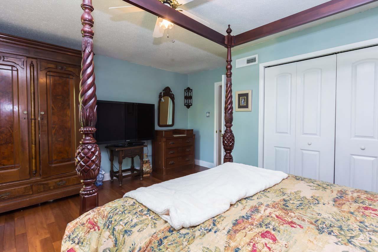 LAKEVIEW ACRES - Residential