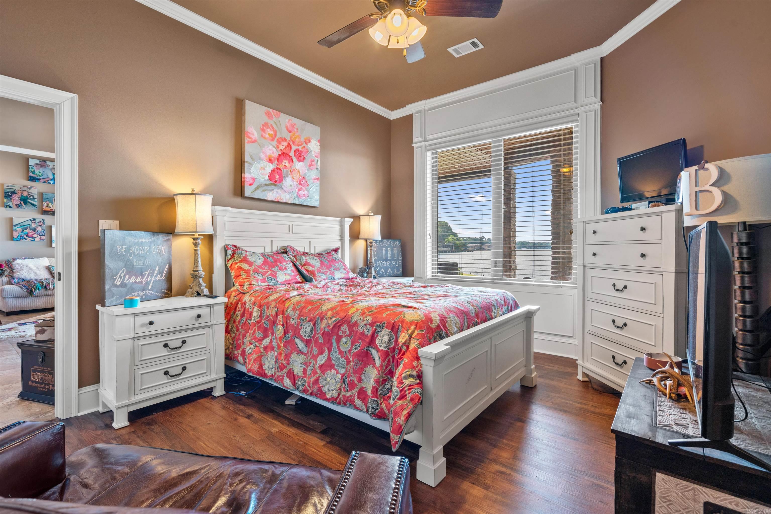 Sparling Point - Residential