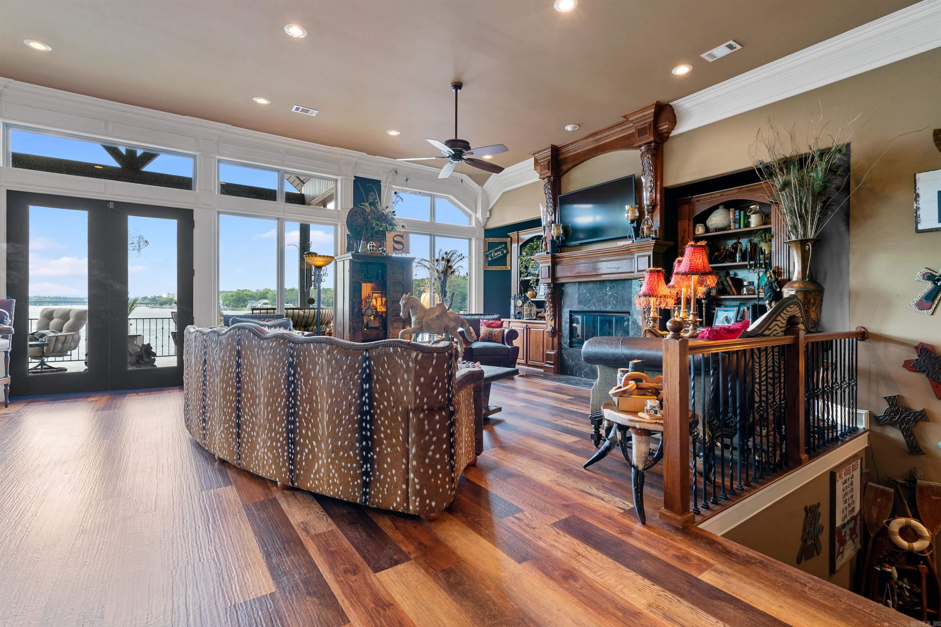 Sparling Point - Residential