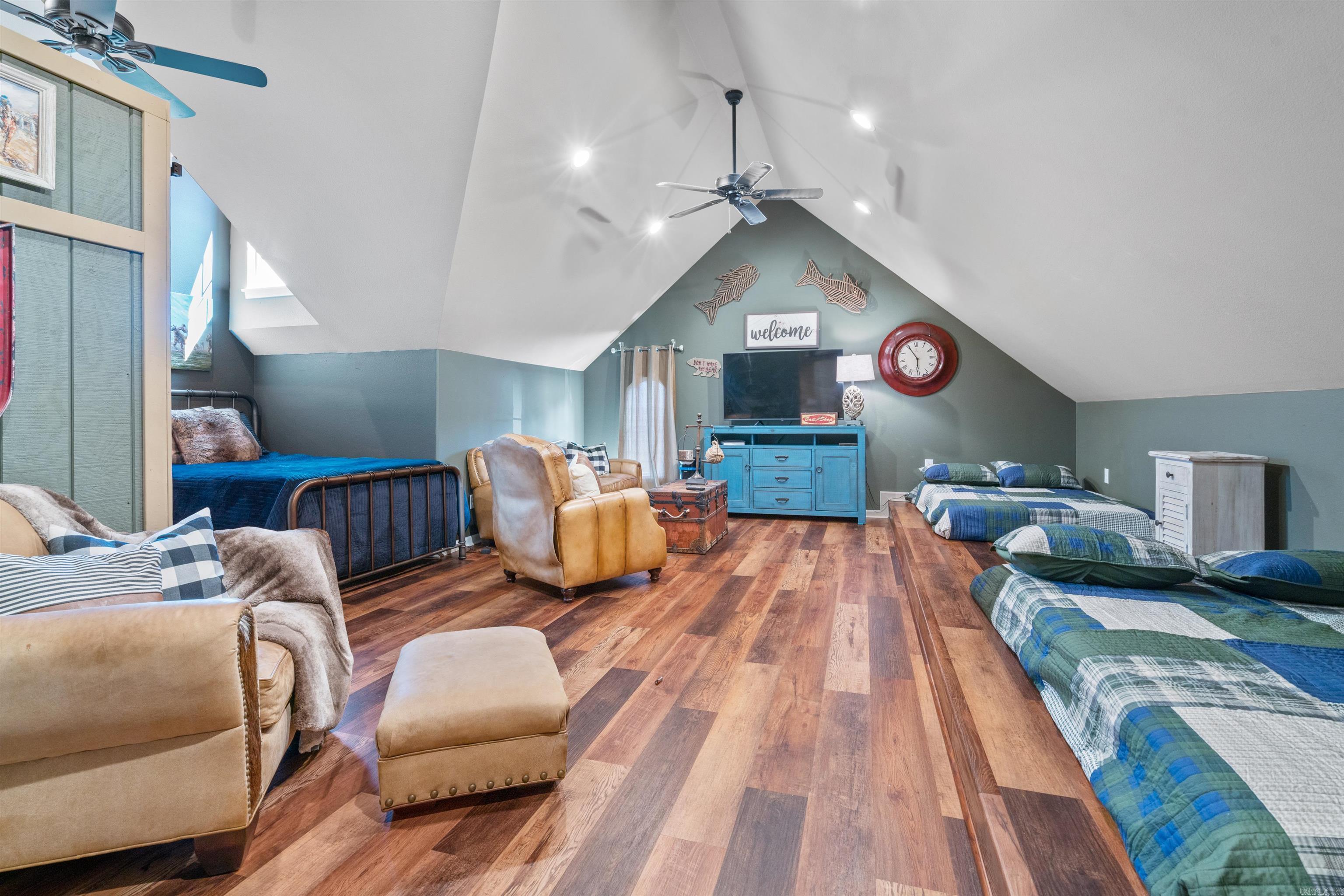 Sparling Point - Residential