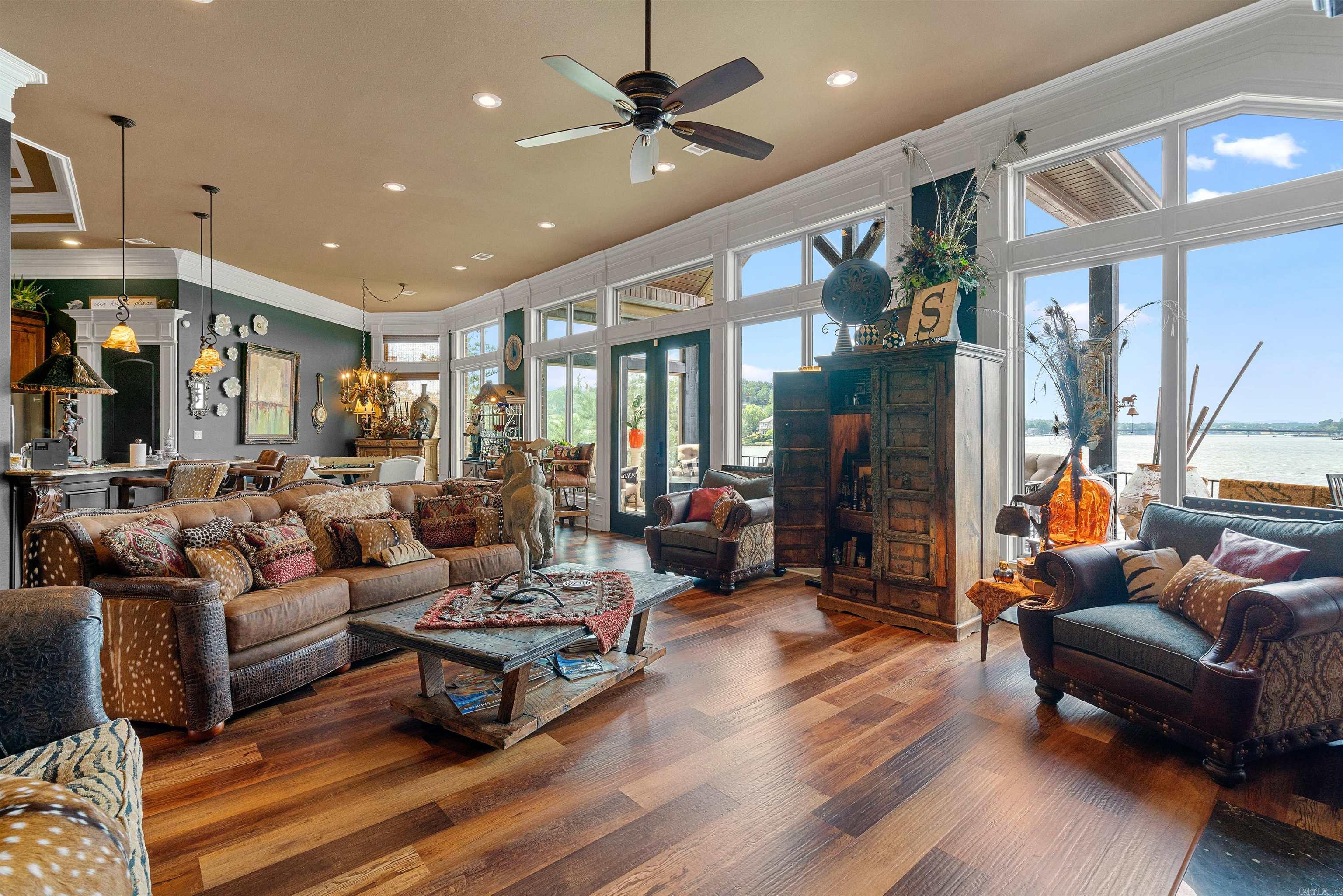 Sparling Point - Residential