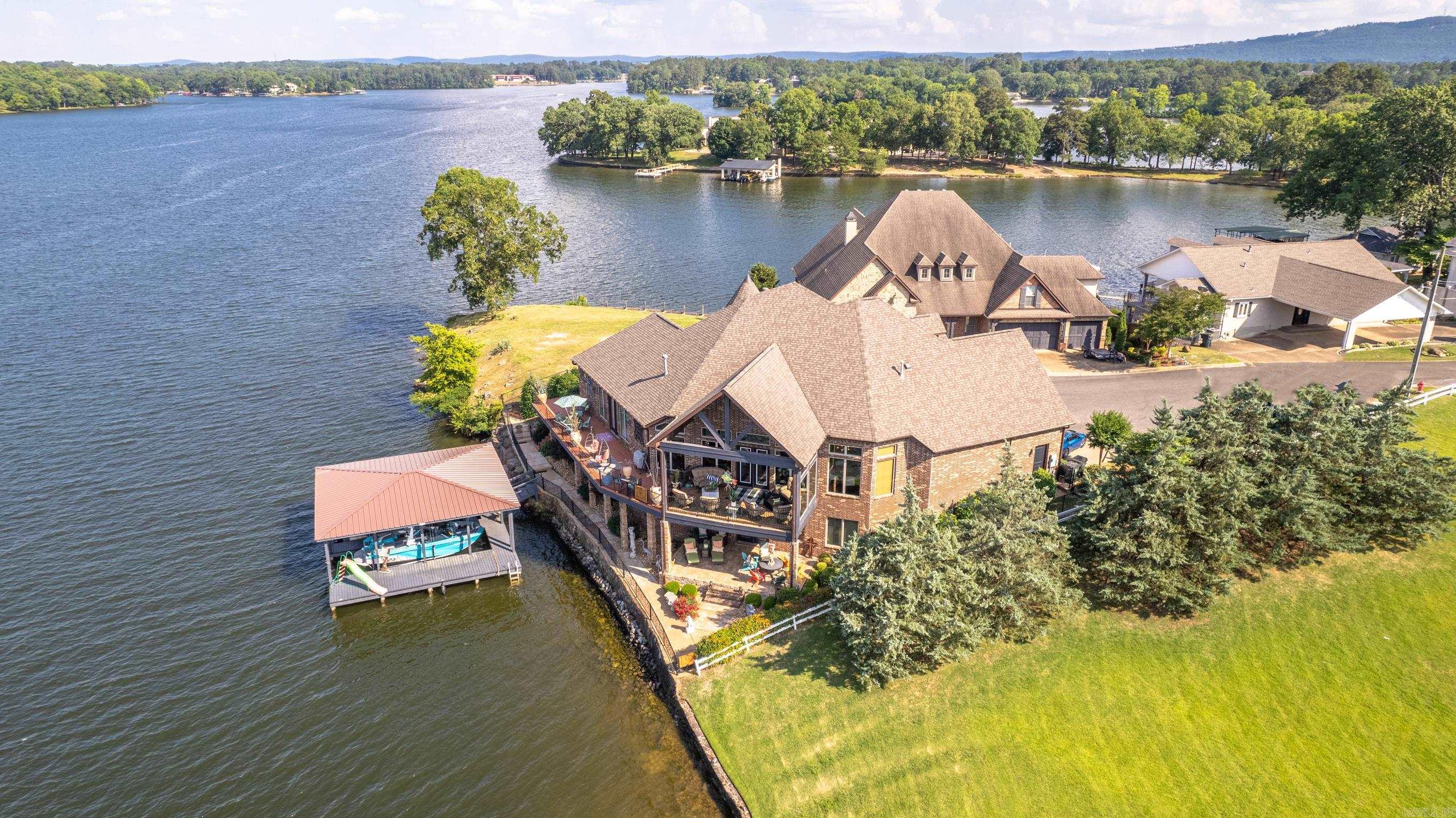 Sparling Point - Residential