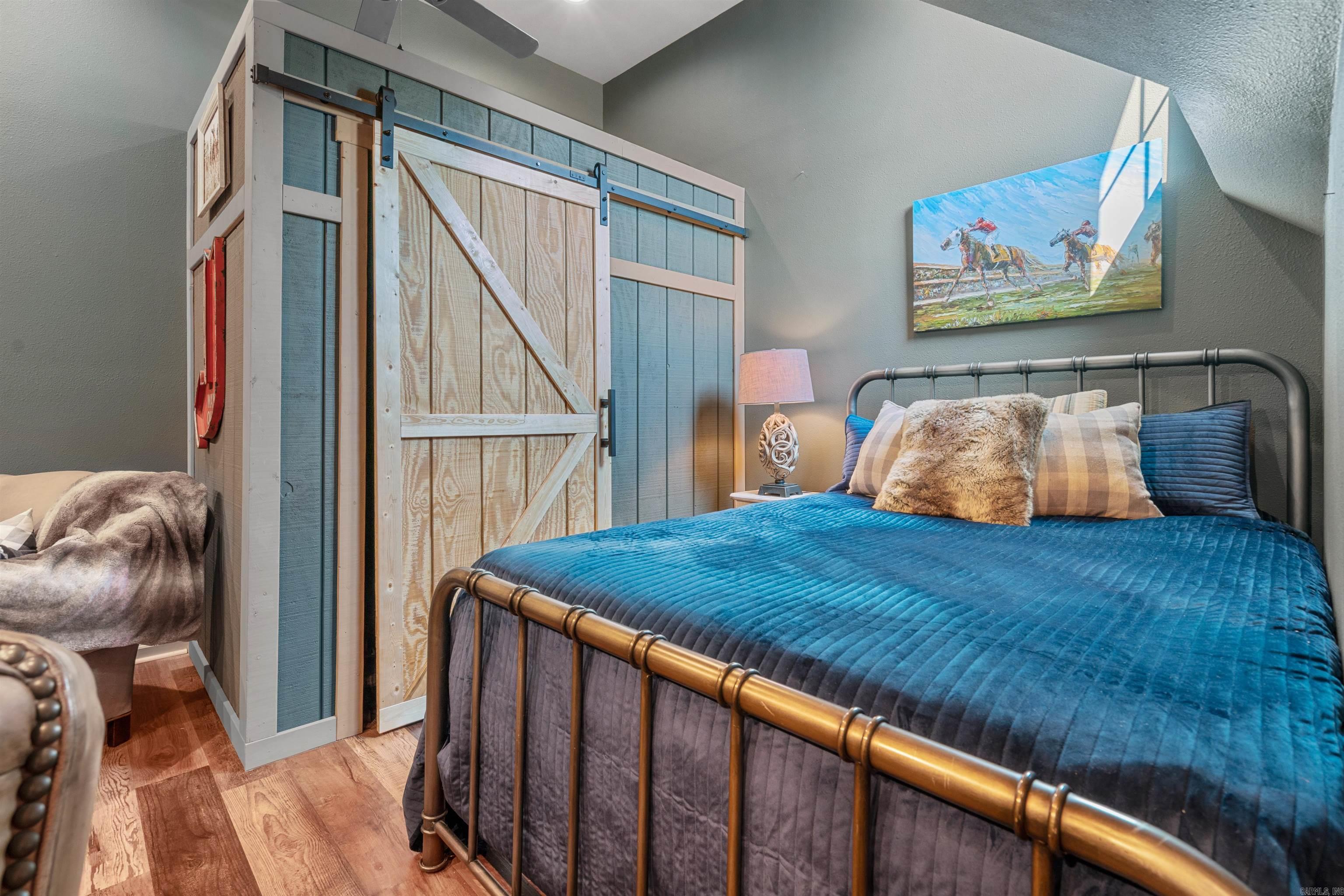 Sparling Point - Residential