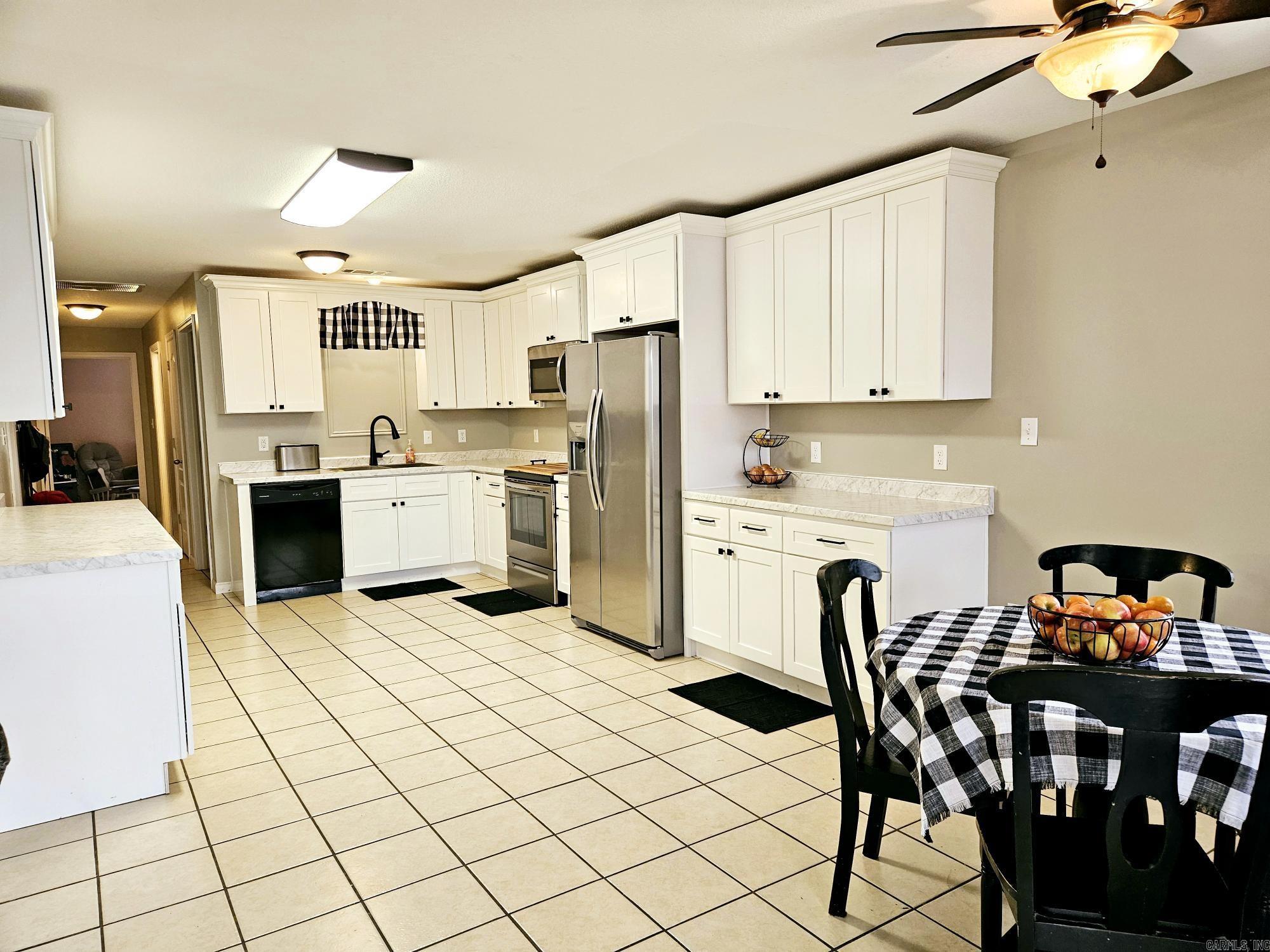 OAK PARK SUB - Residential