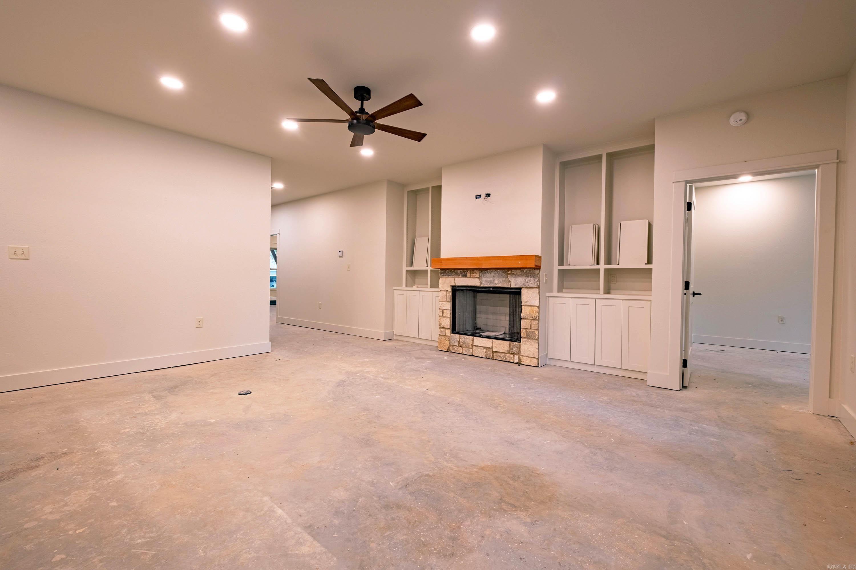 CAMMACK WOODS - Residential