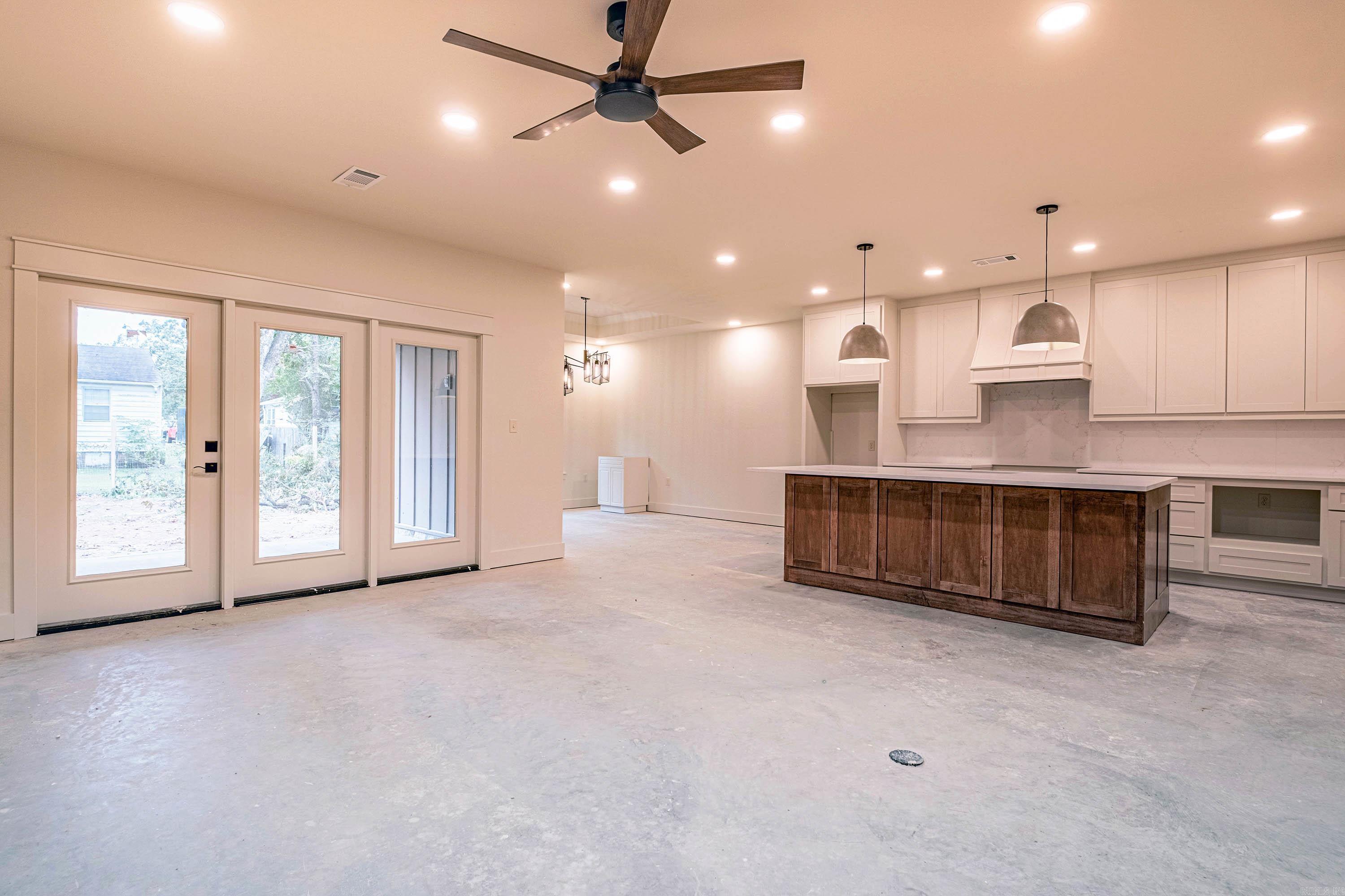 CAMMACK WOODS - Residential