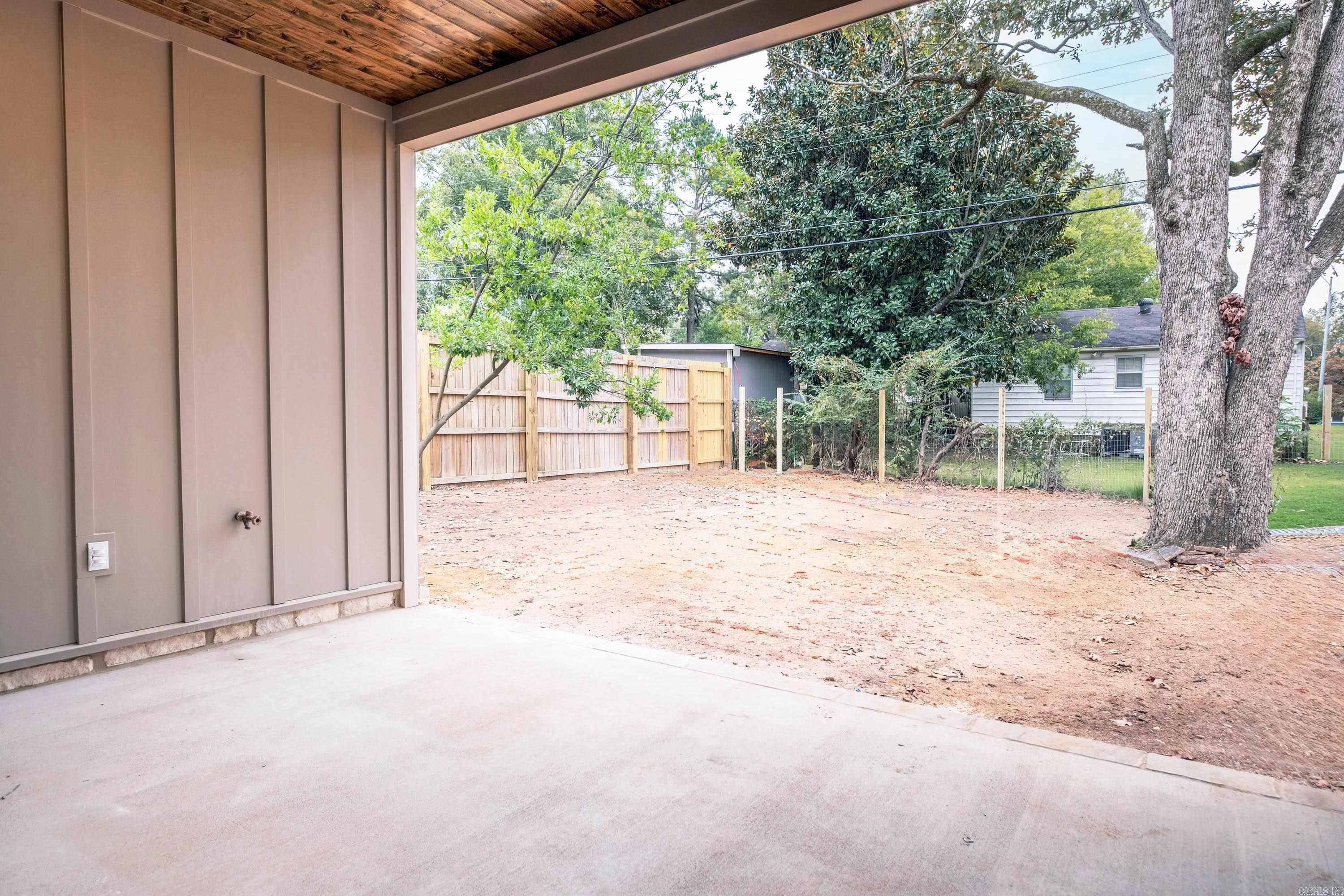 CAMMACK WOODS - Residential