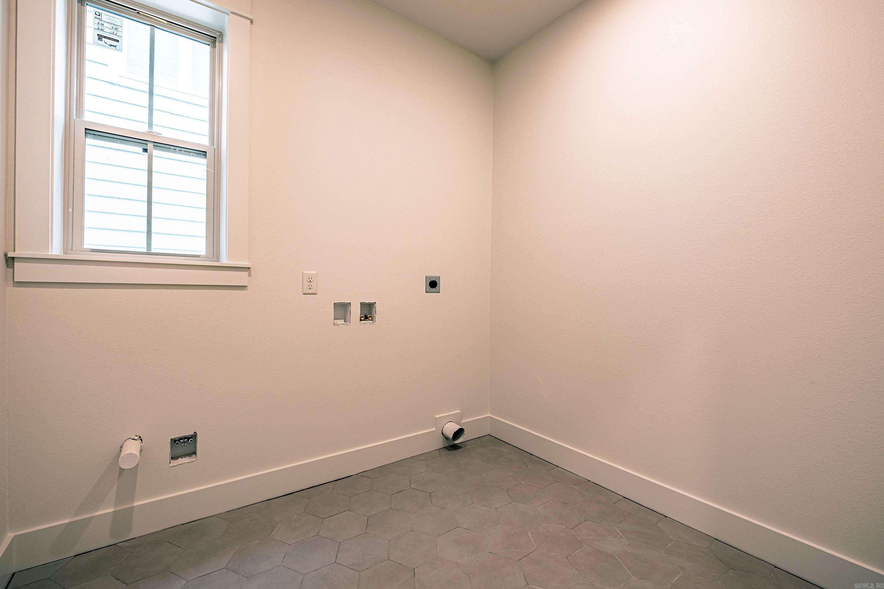 CAMMACK WOODS - Residential