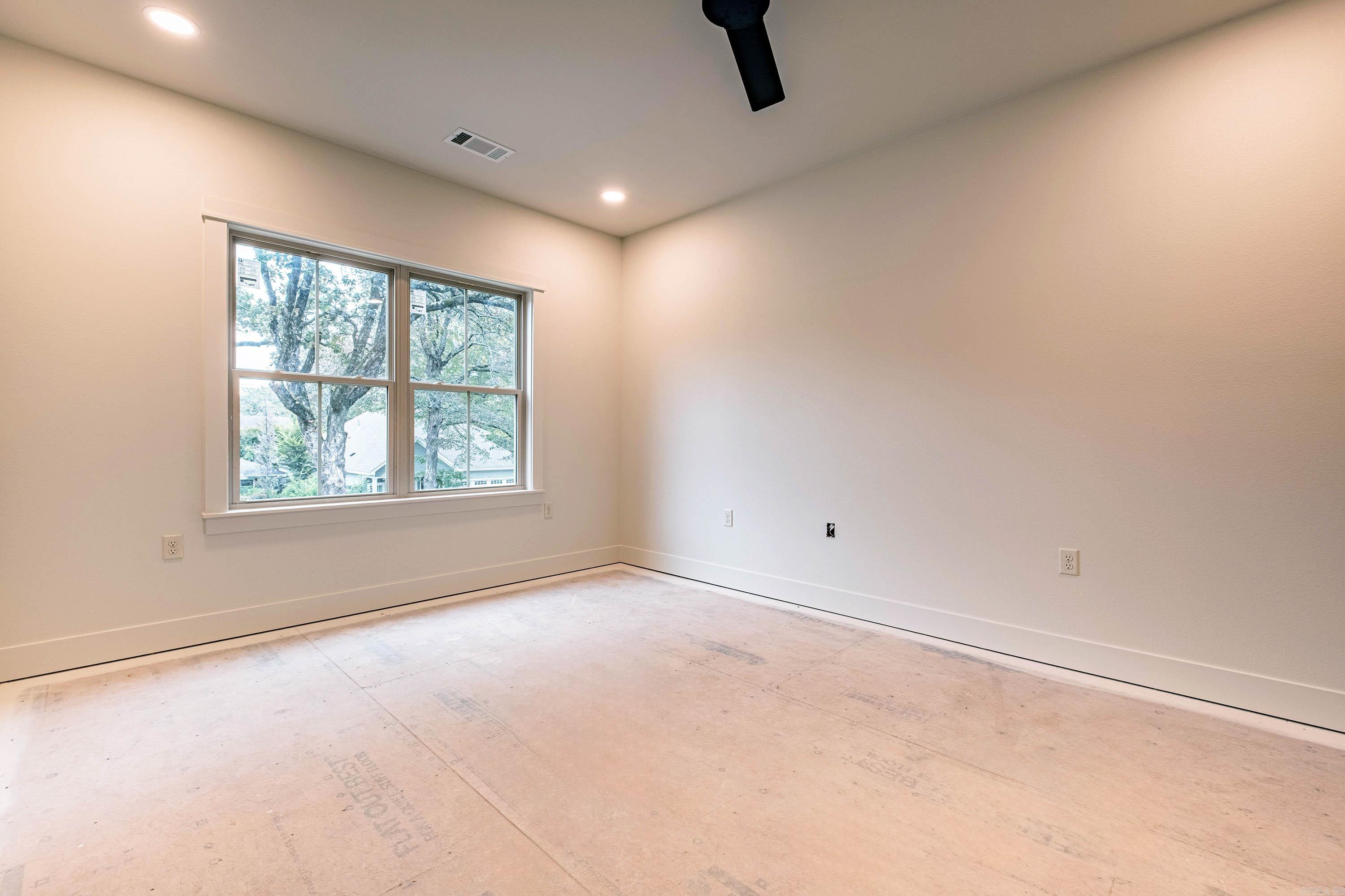 CAMMACK WOODS - Residential