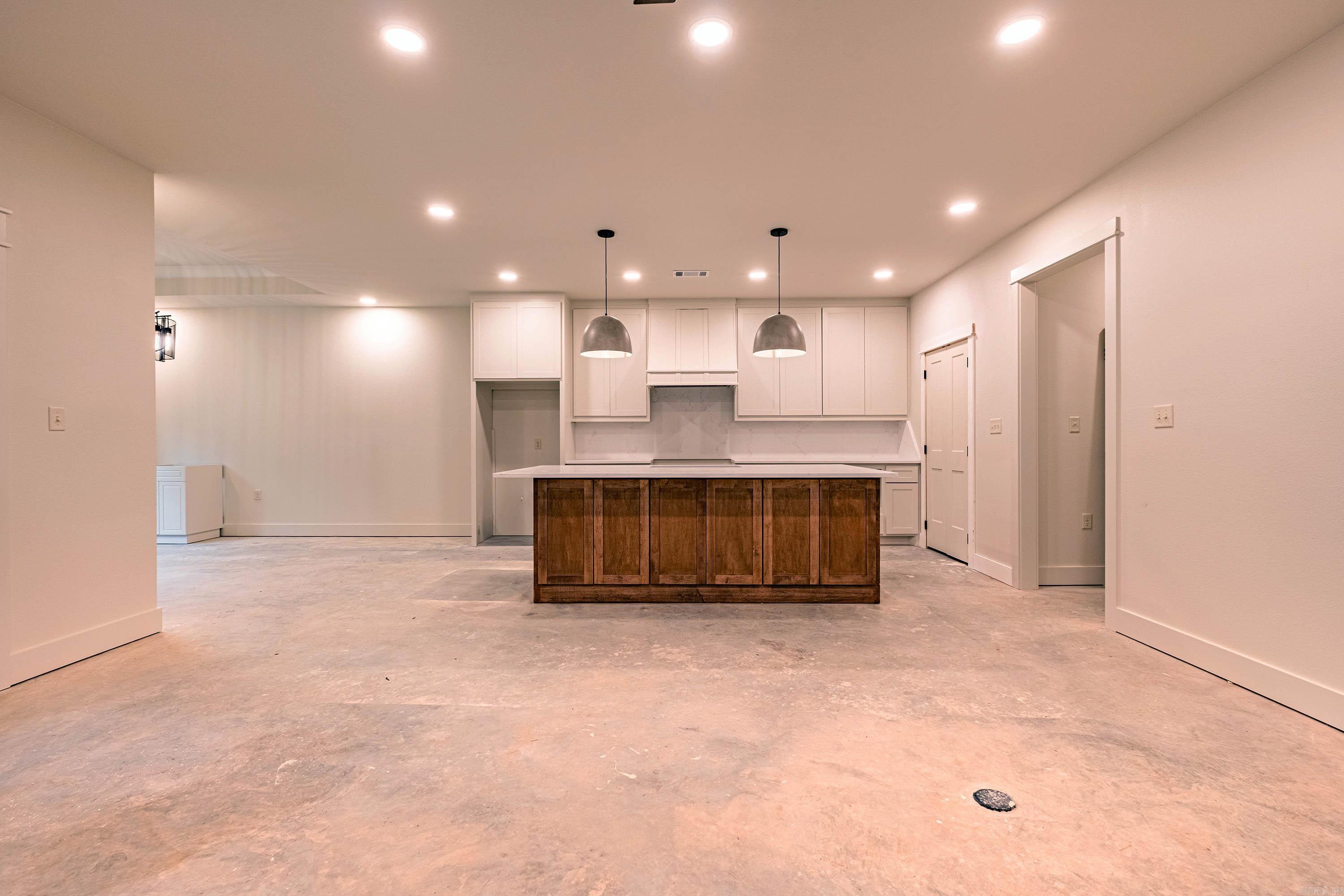 CAMMACK WOODS - Residential