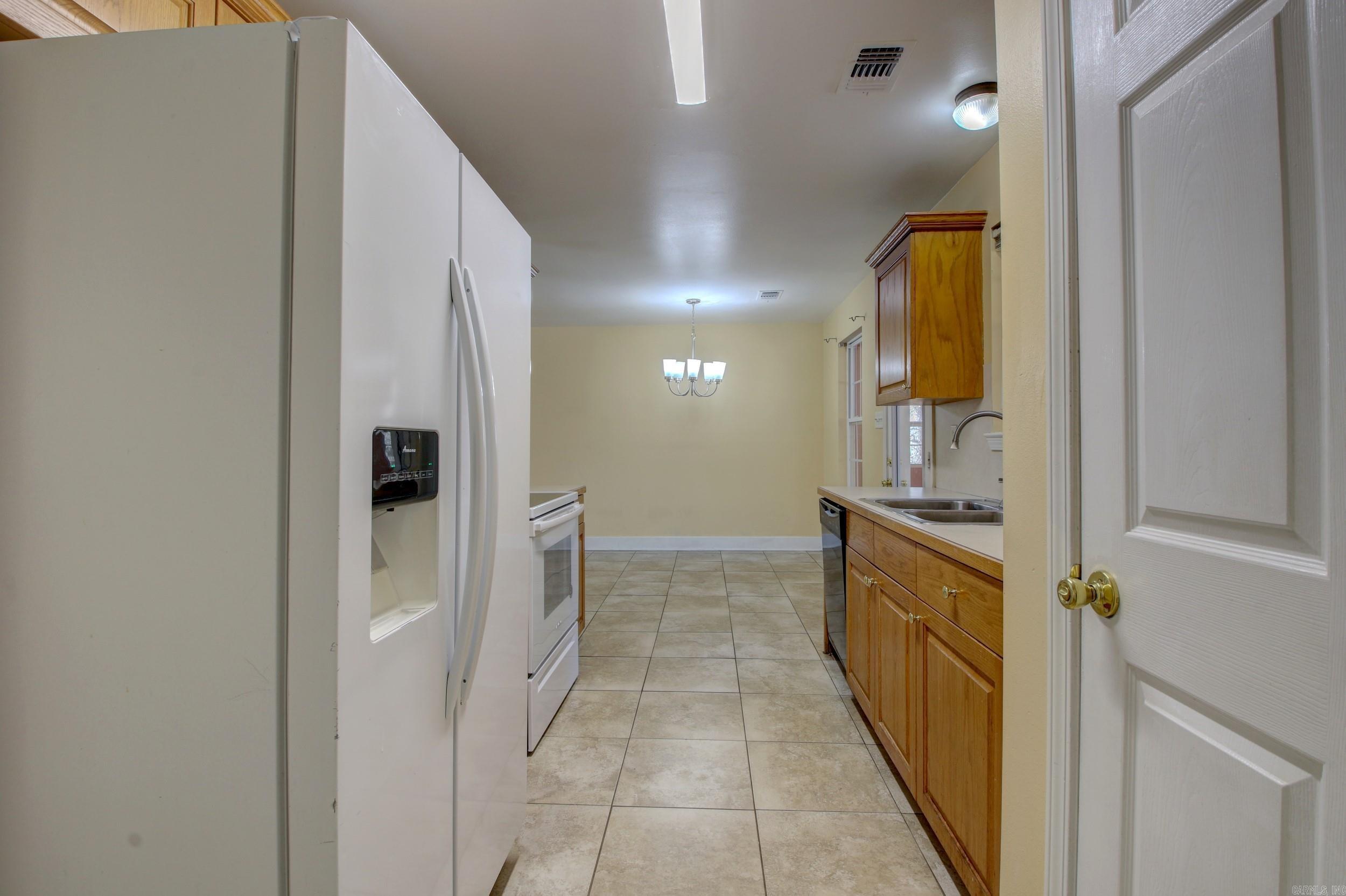 HARTFORD HILLS - Residential