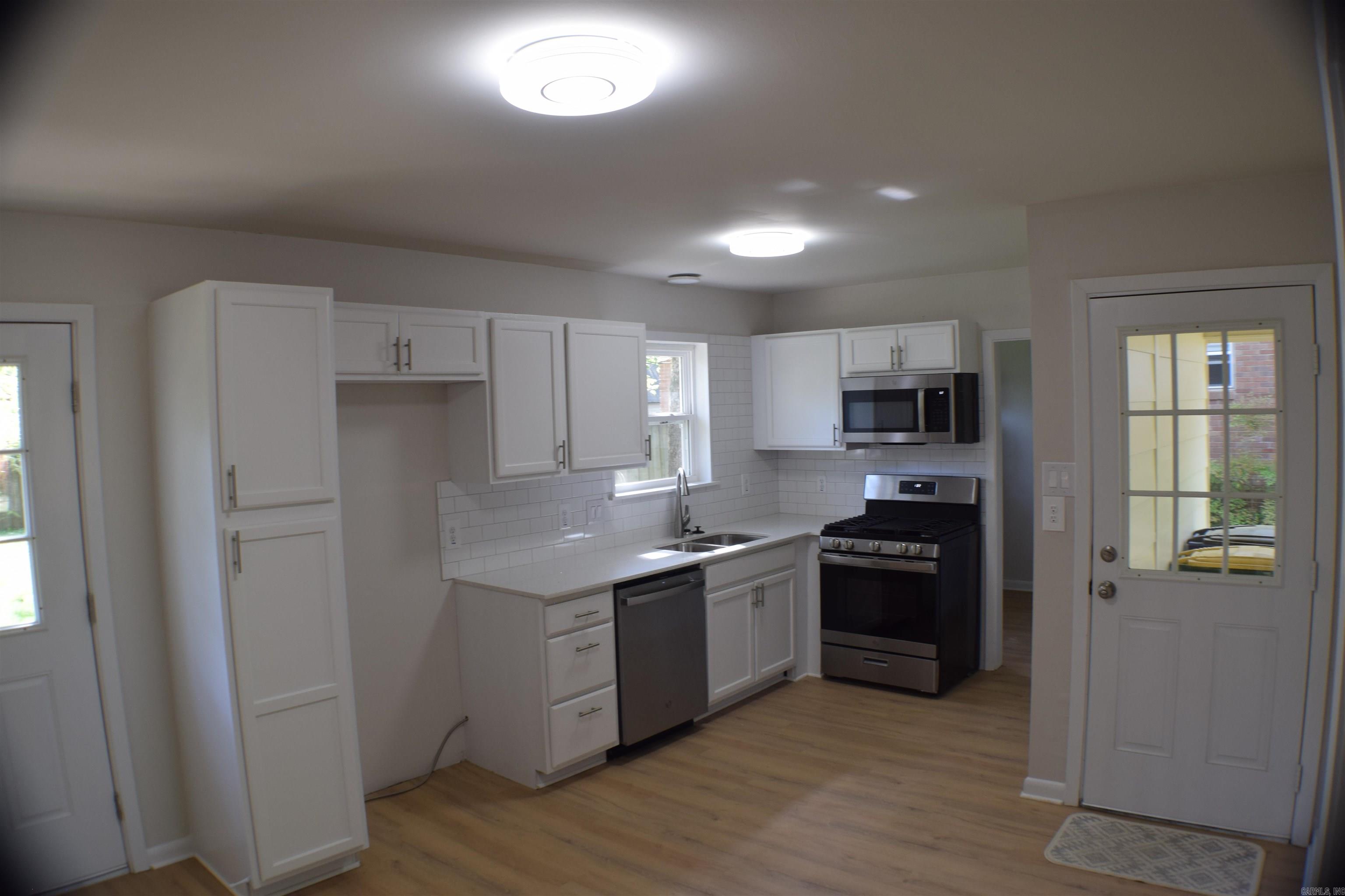 INDIAN HILLS - Residential