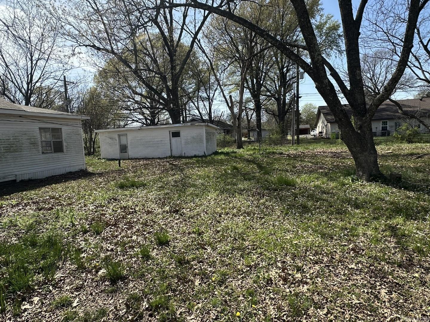 MCGAHHEY/LESLIES - Residential