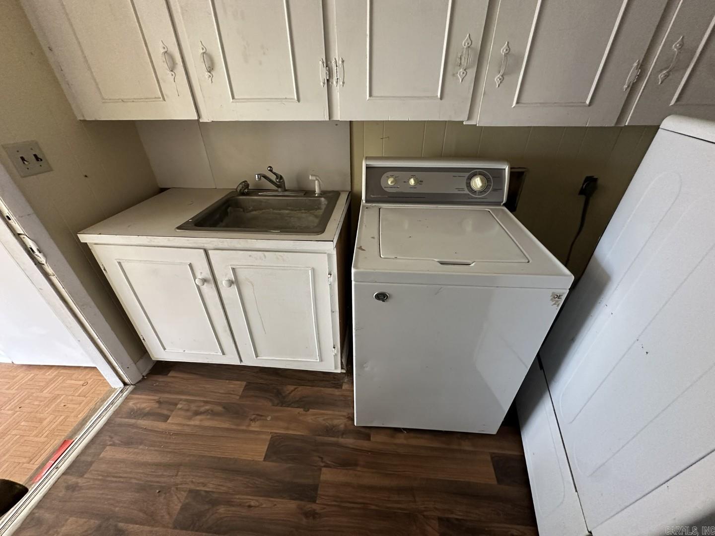 MCGAHHEY/LESLIES - Residential